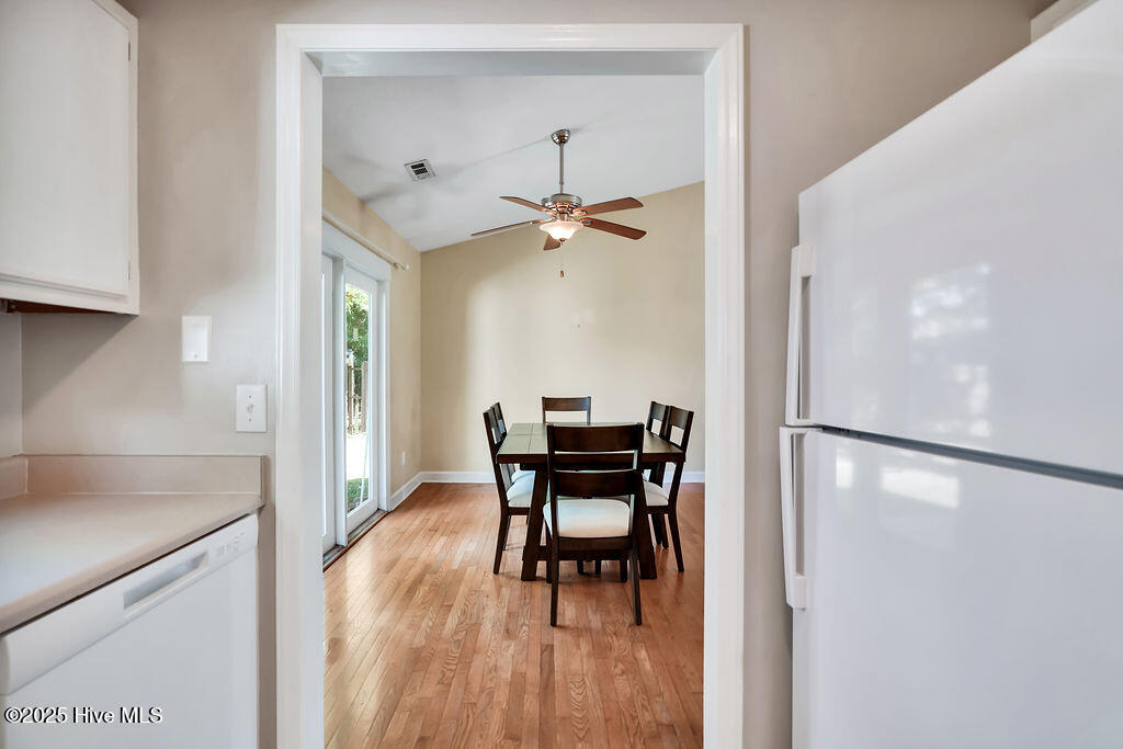 100533718 | Photo 12