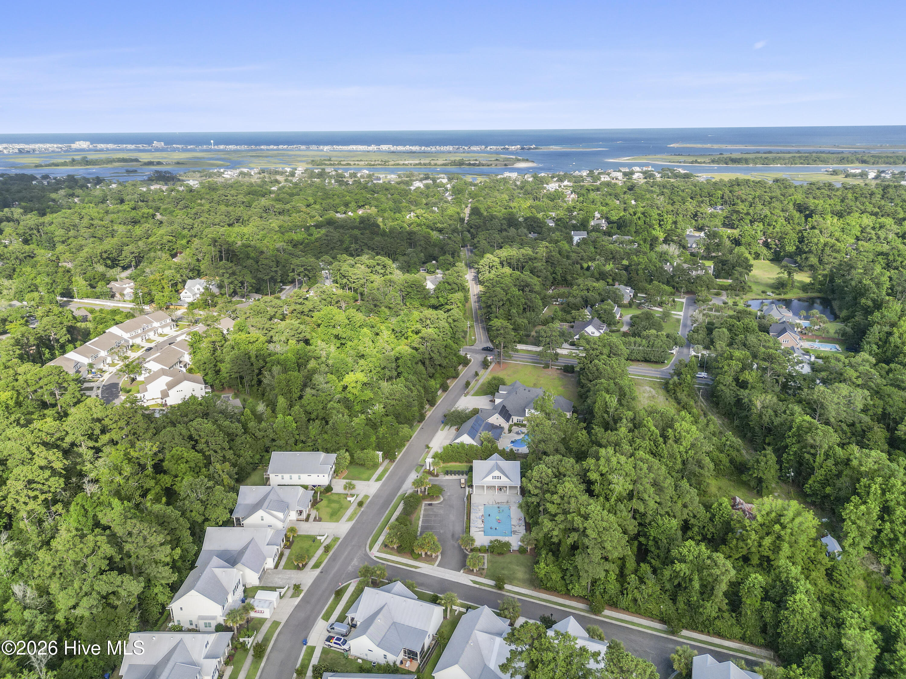 100565220 | Photo 70