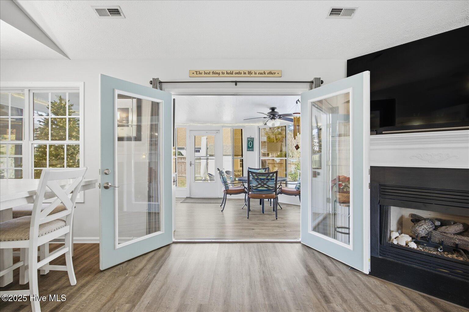 100544884 | Photo 26