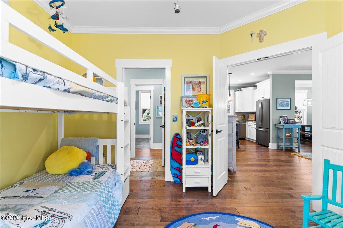 100547784 | Photo 27