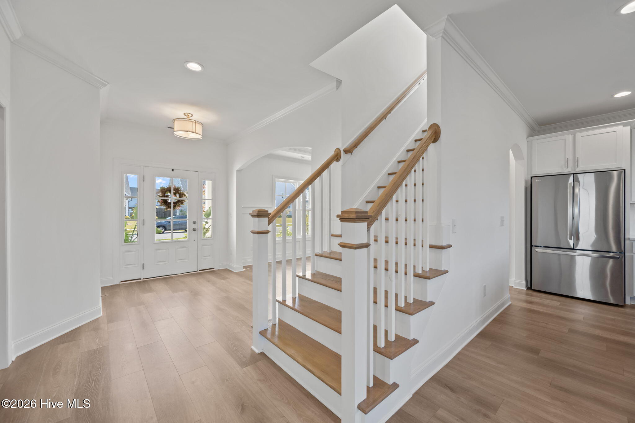 100567807 | Photo 30