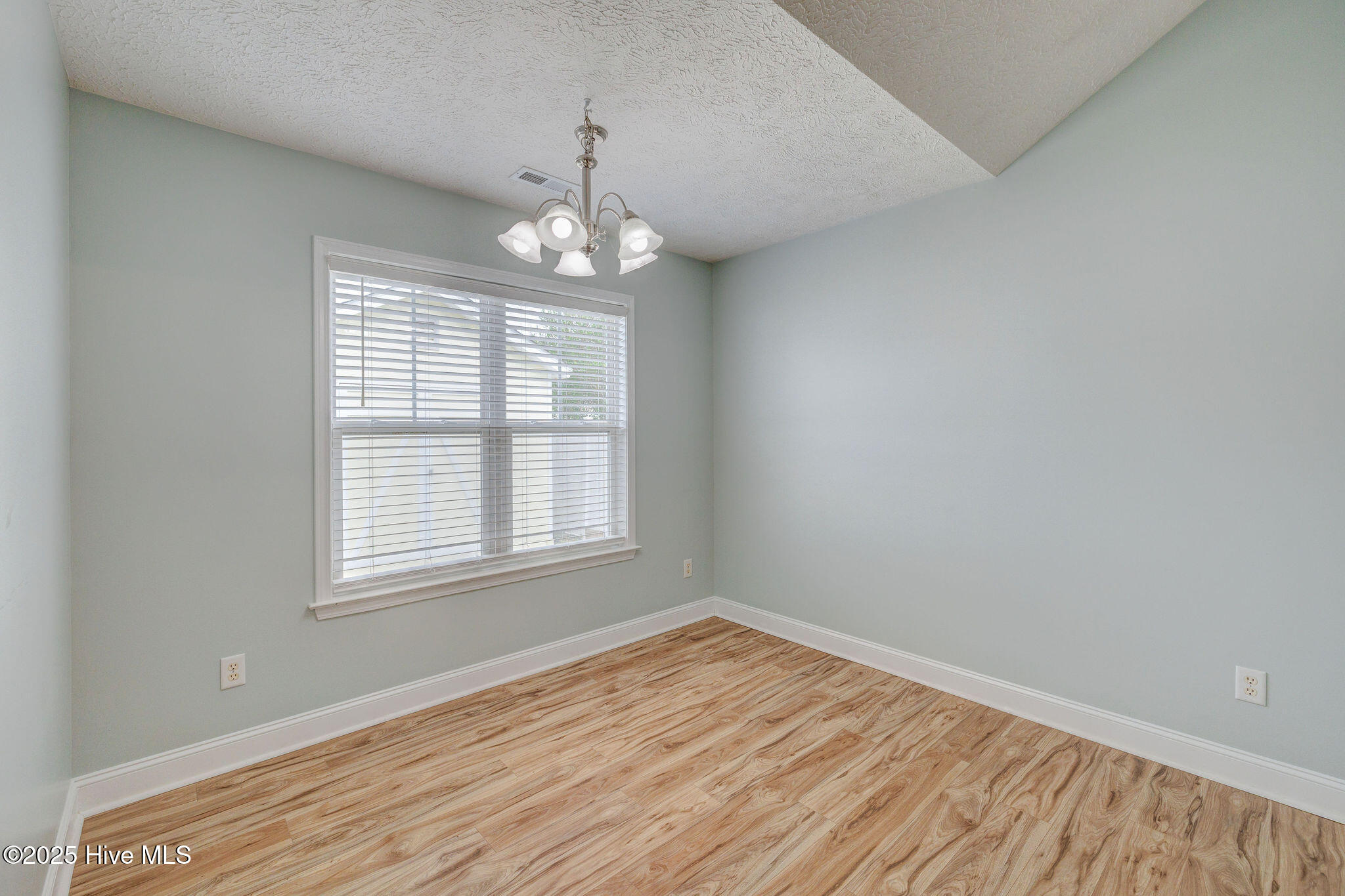 719 Saint Vincent Drive, Wilmington, NC 28412 – photo 10: 719StVincentDrive-22