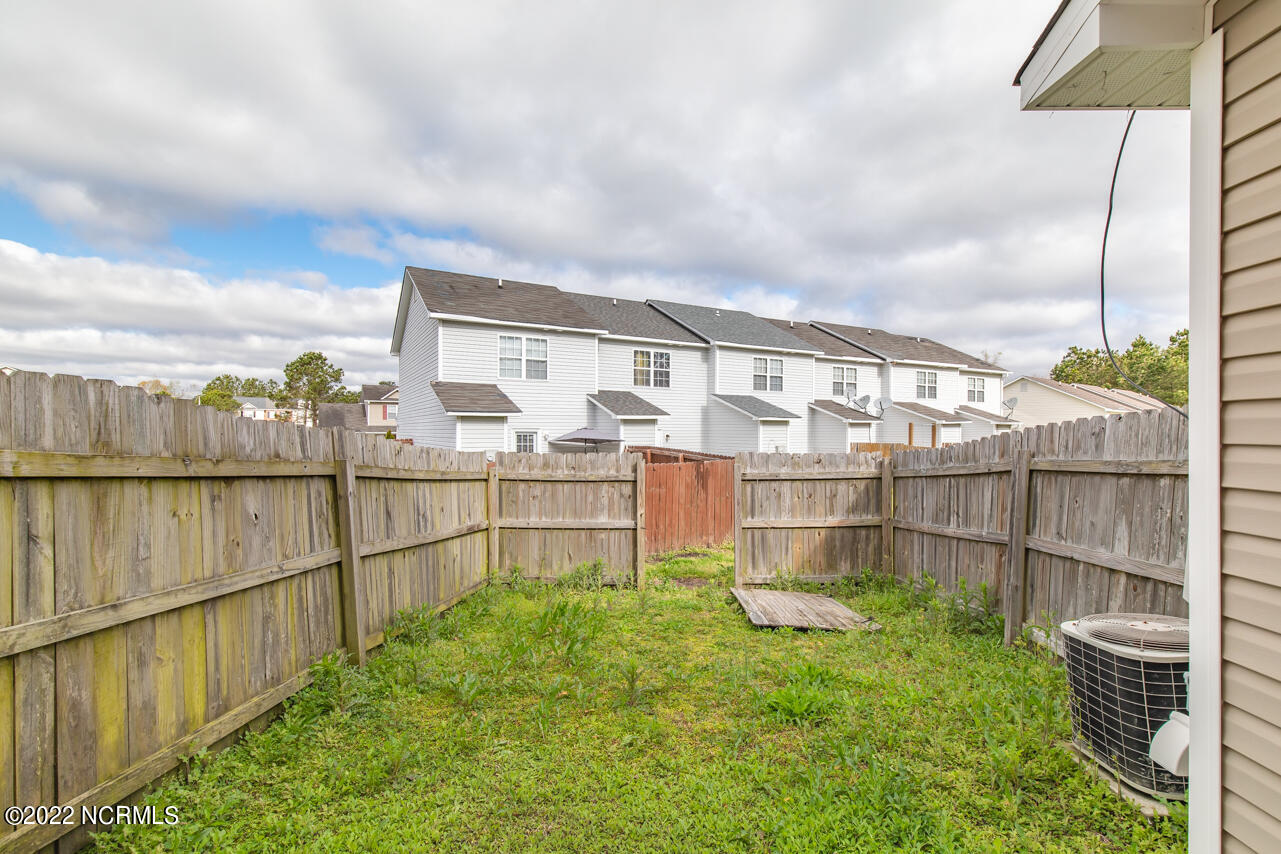 100553769 | Photo 26