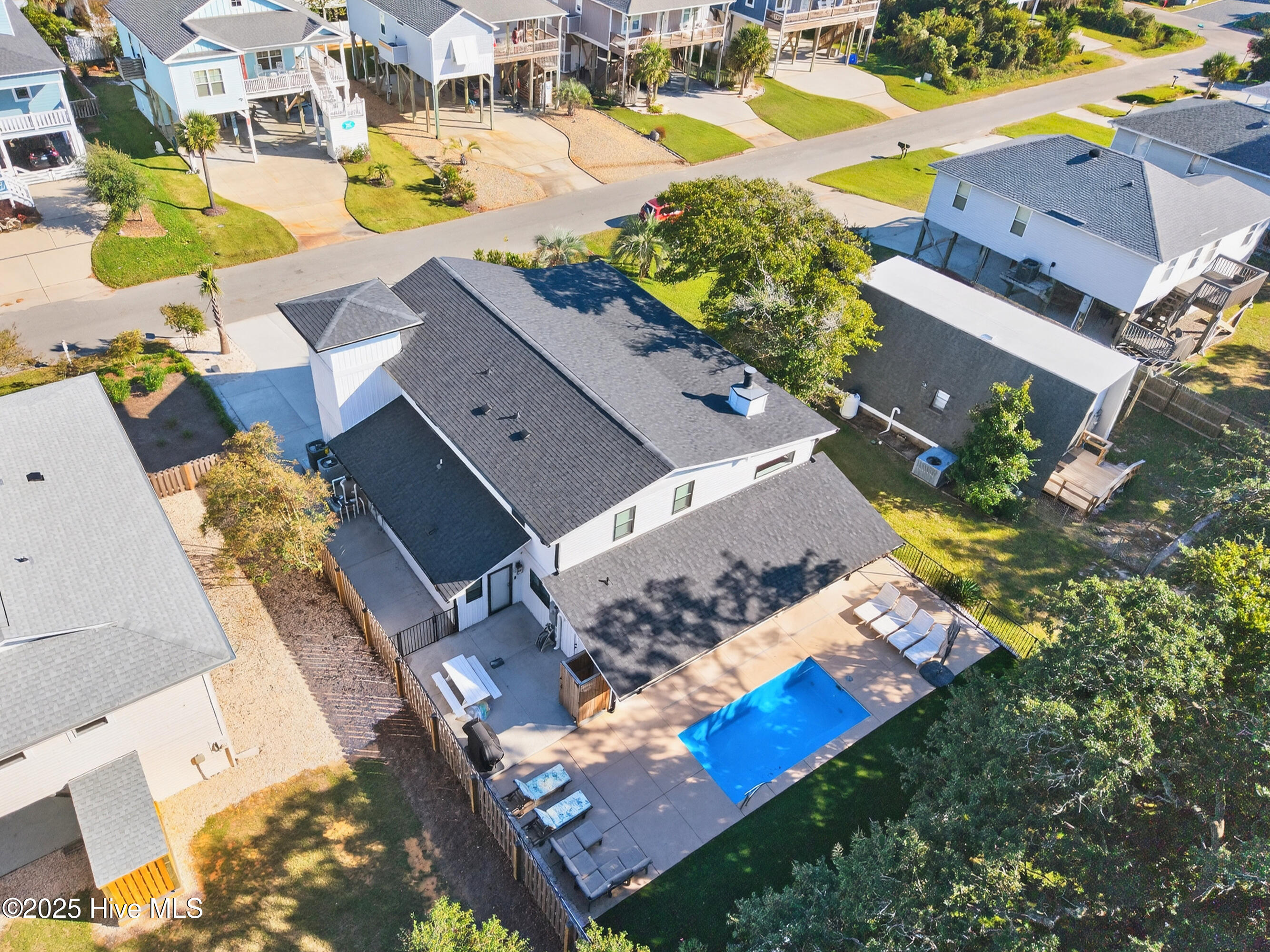 100537887 | Photo 66