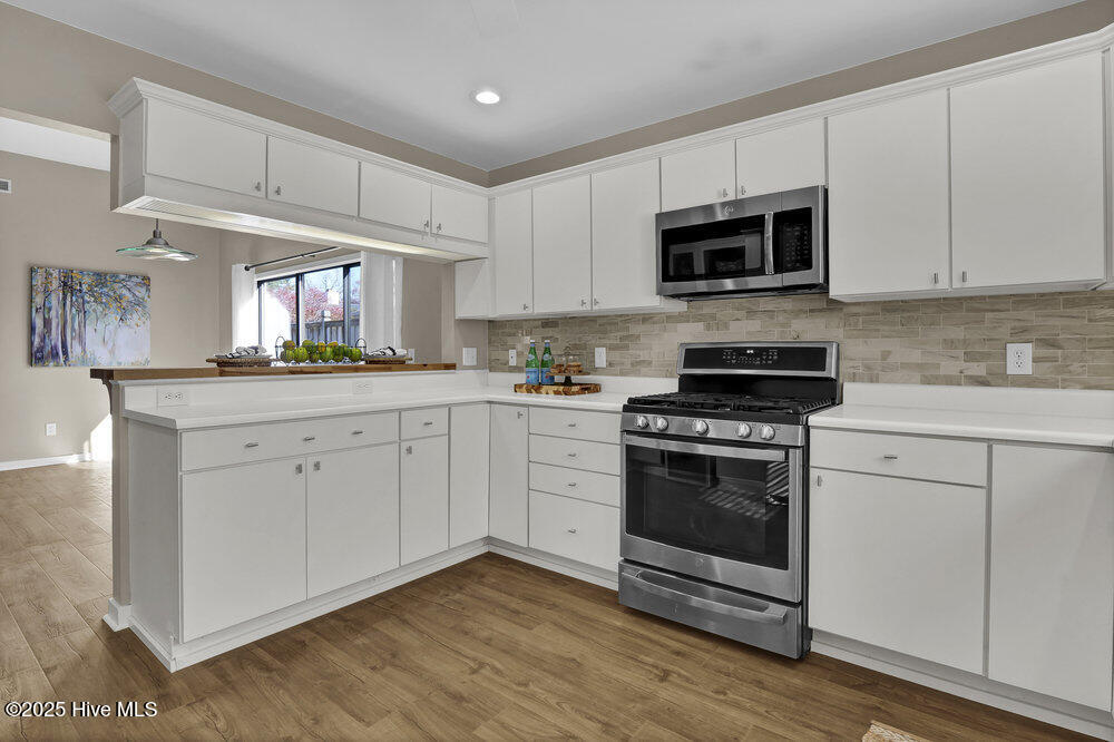 100541814 | Photo 12