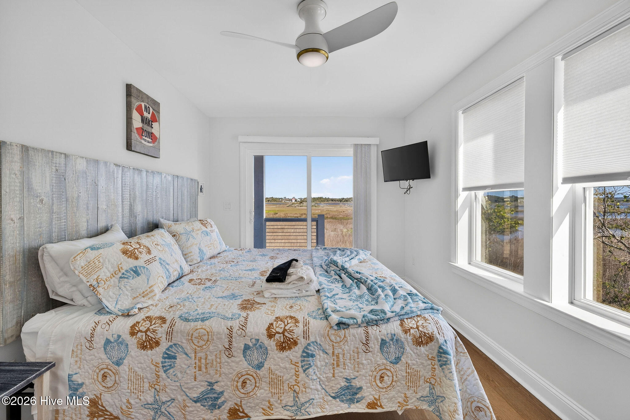 100565541 | Photo 26