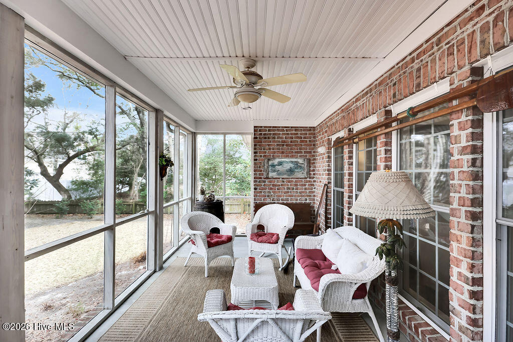 100554973 | Photo 37