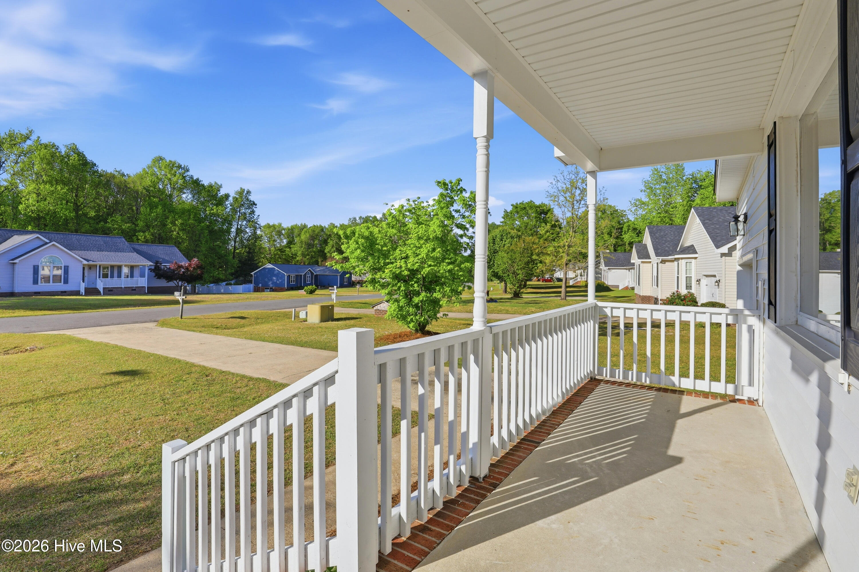 14-110 N Pointe Dr-14