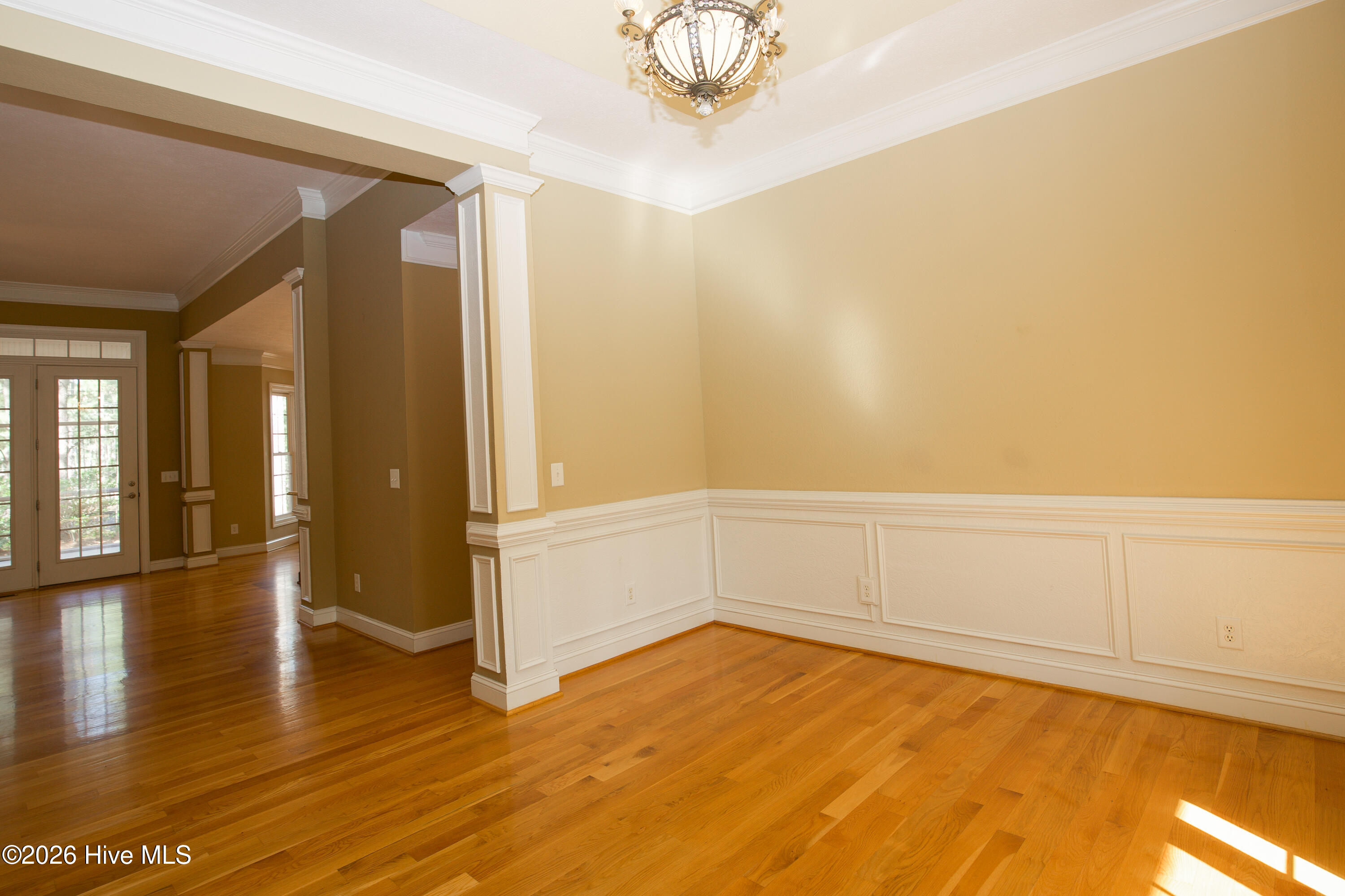 16 Montrose Ct-26