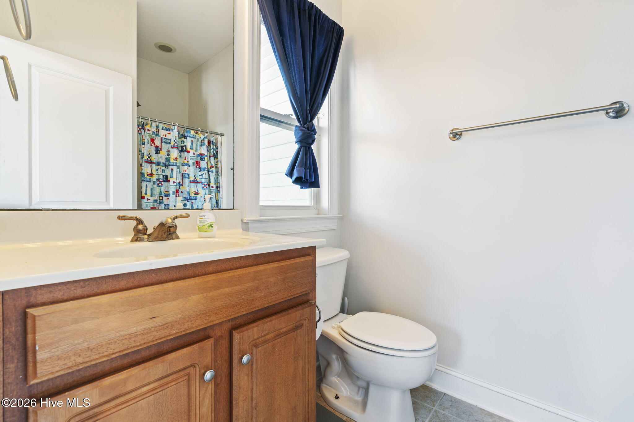 100553989 | Photo 30