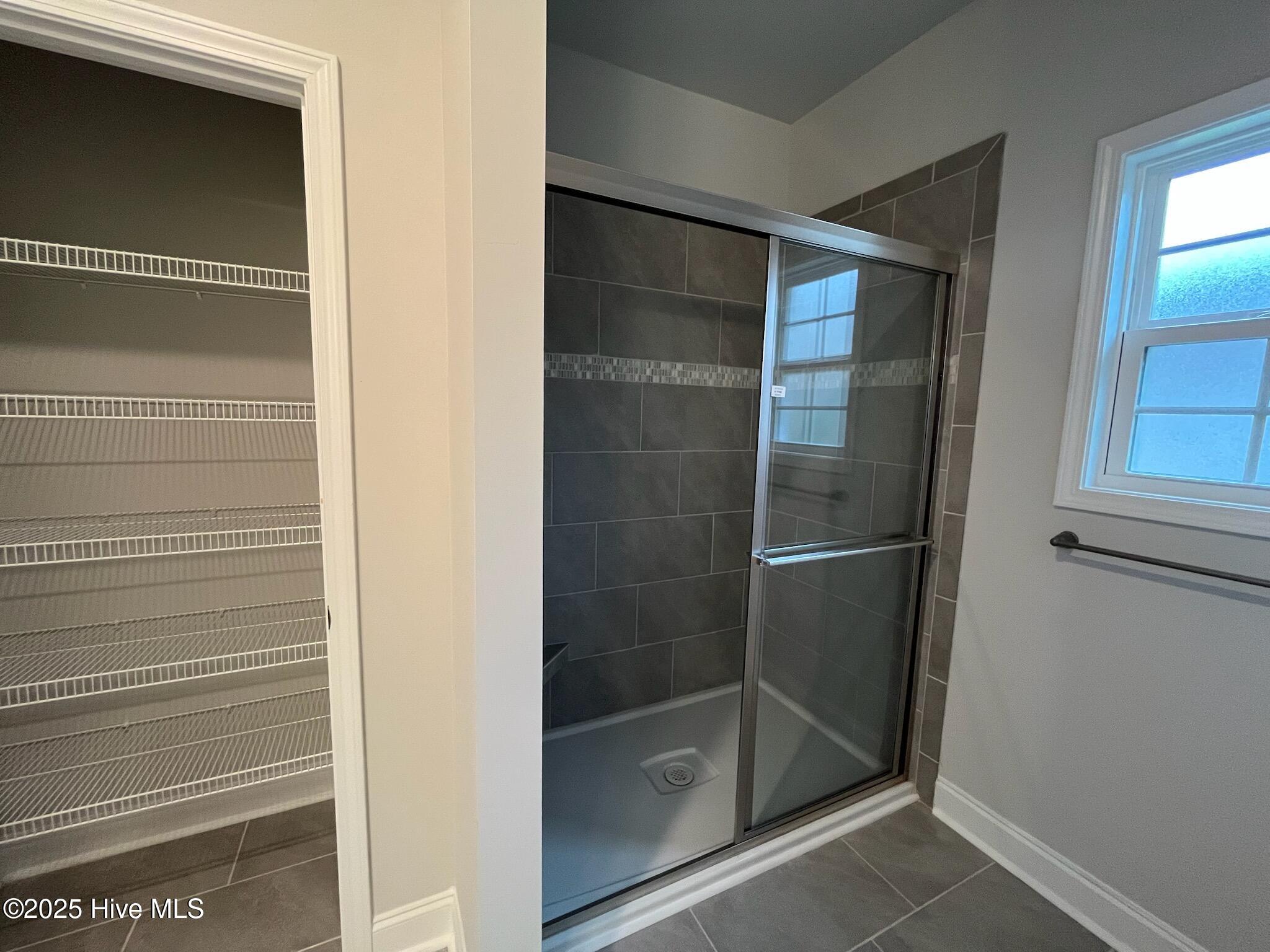 100428148 | Photo 28