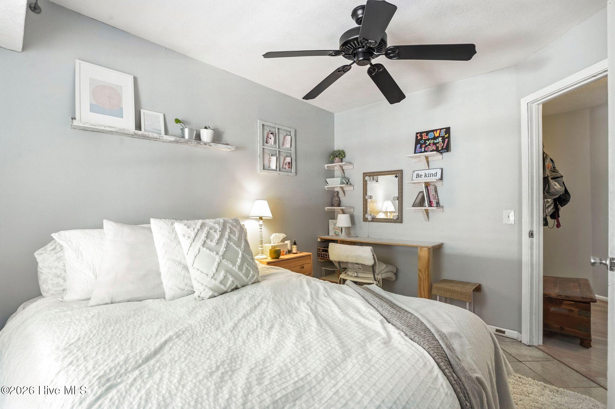 100566734 | Photo 20