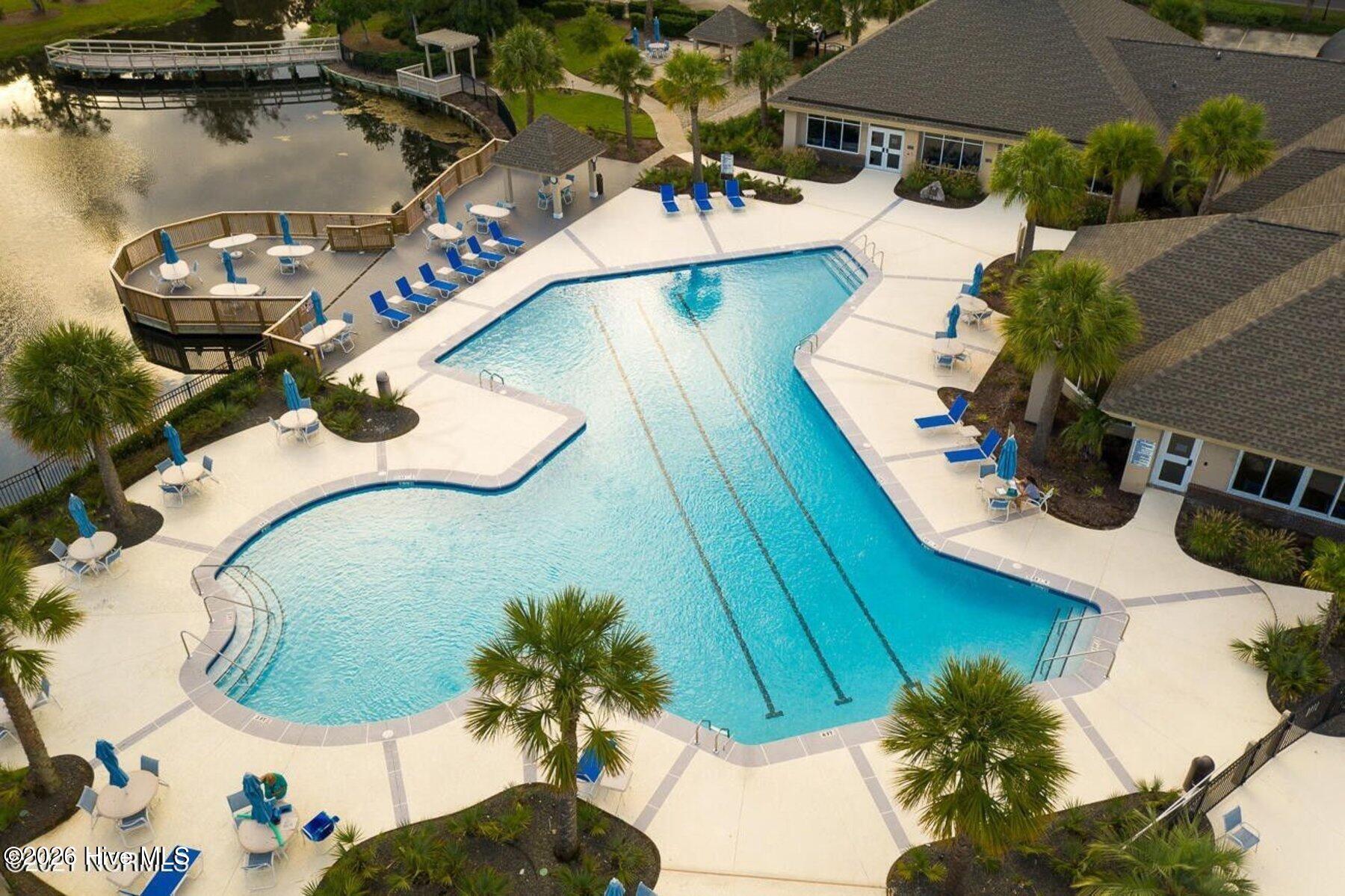 100555676 | Photo 66