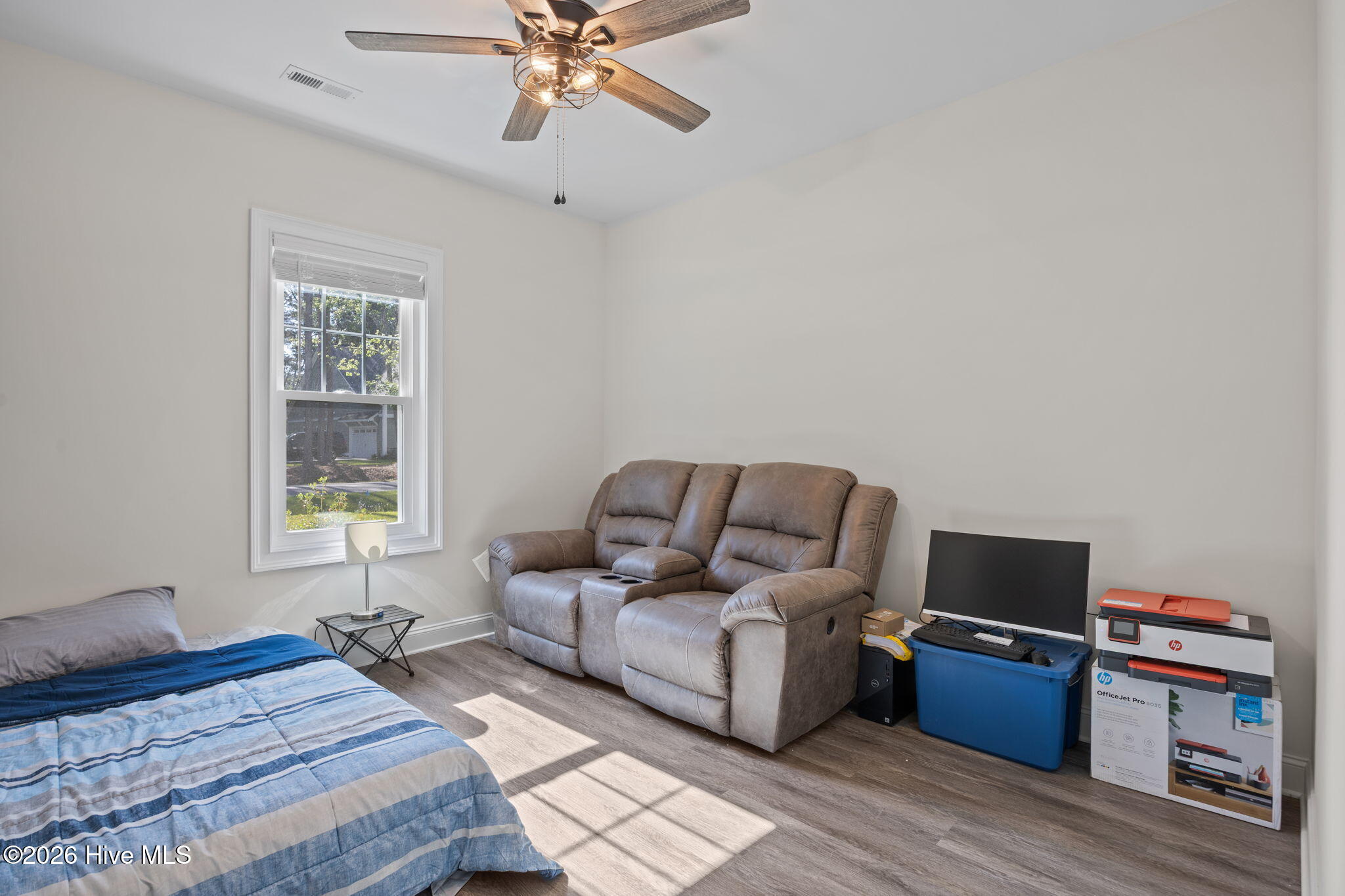 100568491 | Photo 21