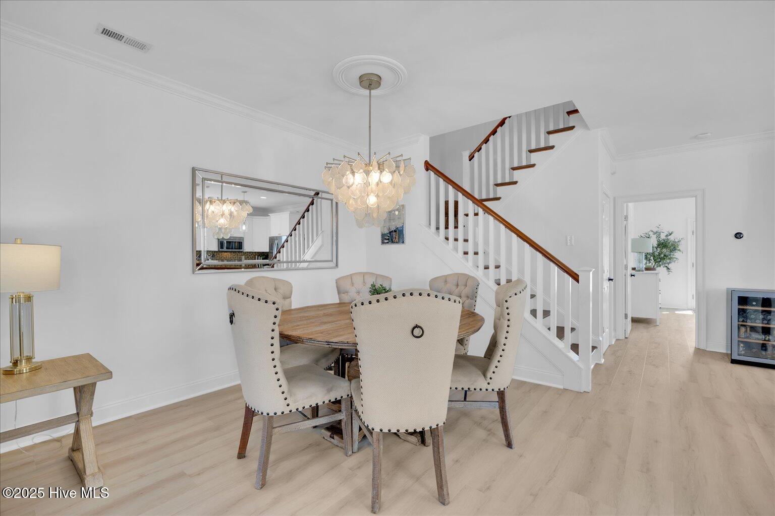 100545329 | Photo 34