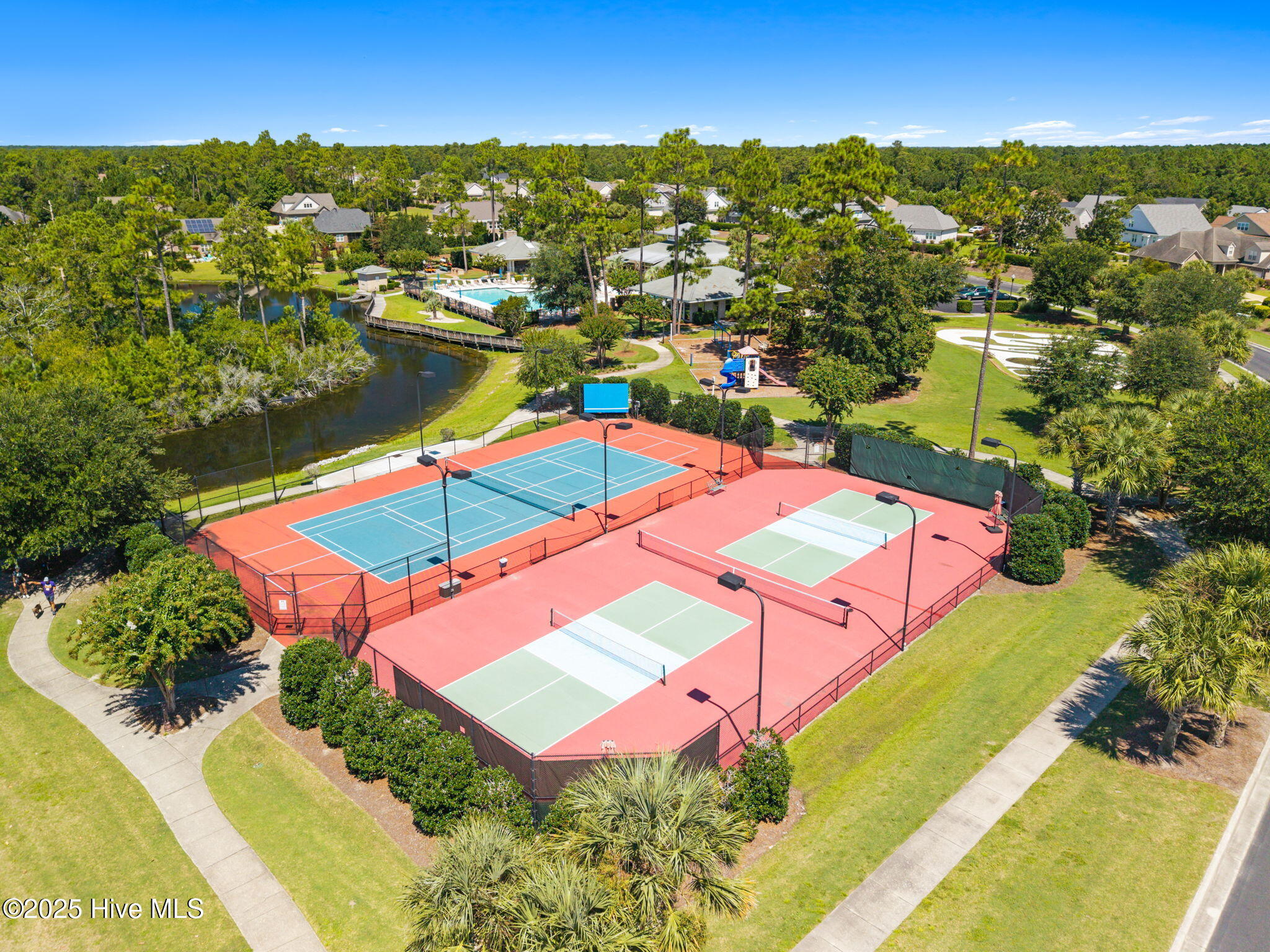 100543252 | Photo 17