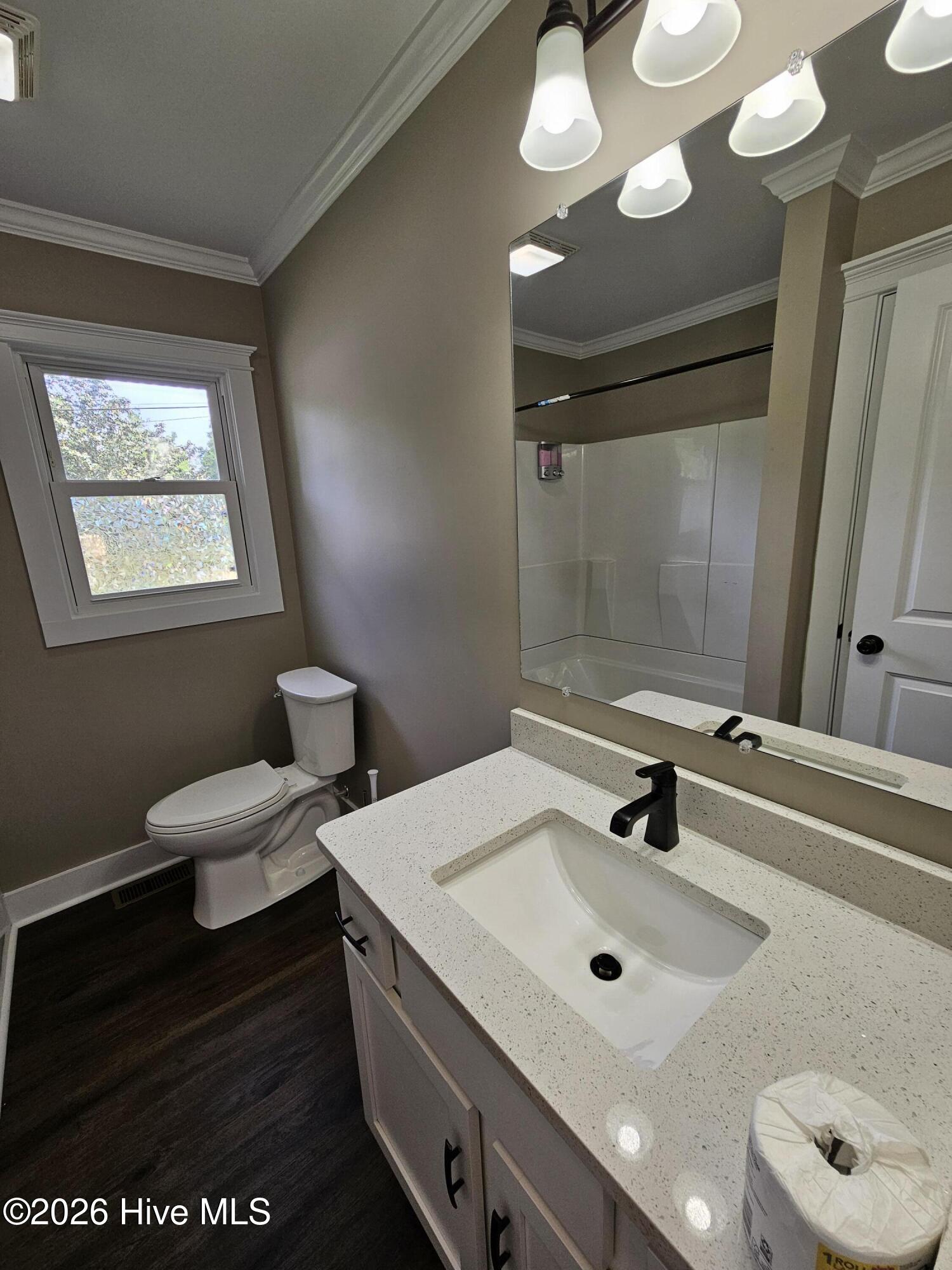 16 White Oak Street, Jacksonville, NC, 28540