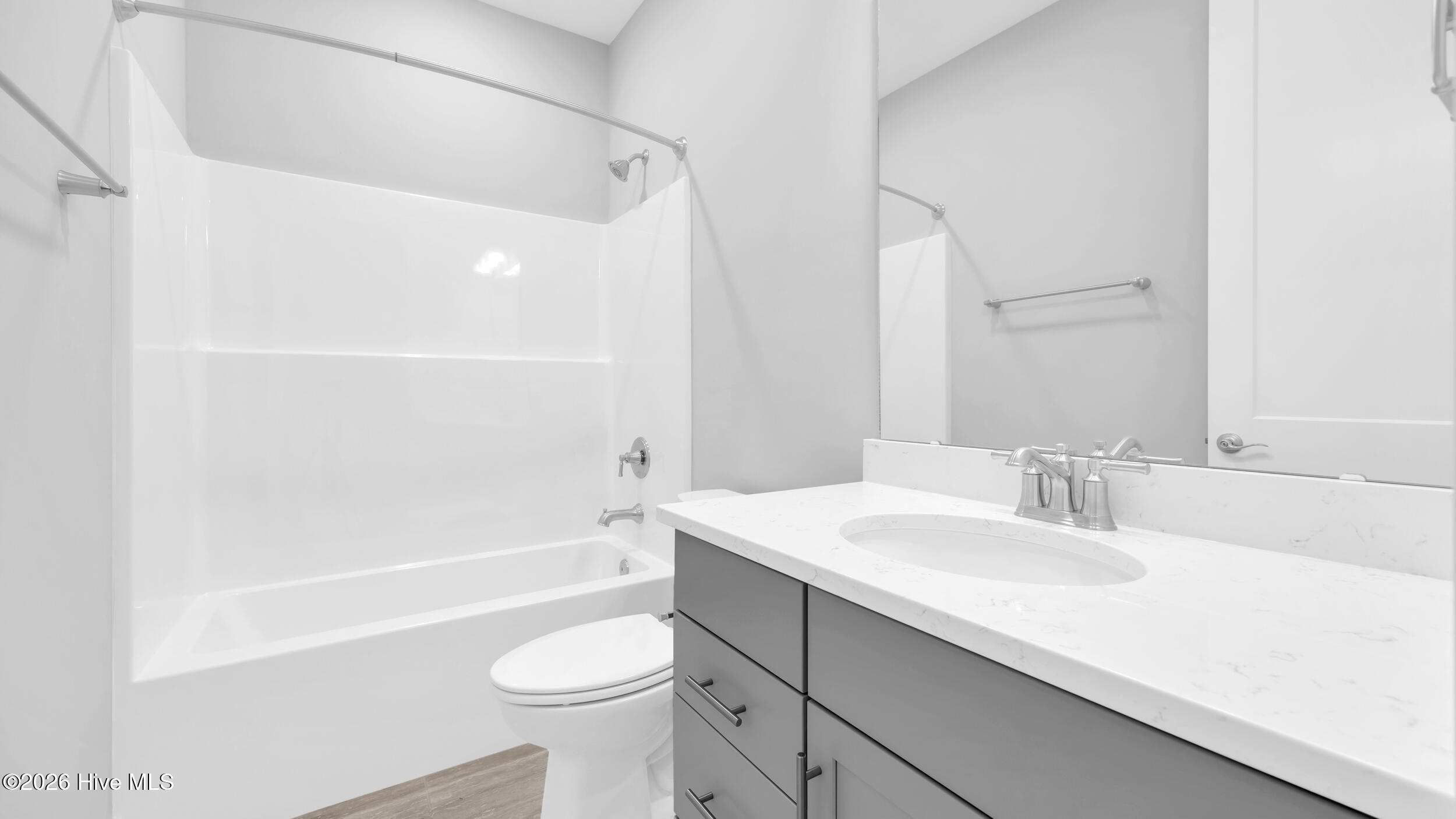 100549844 | Photo 31