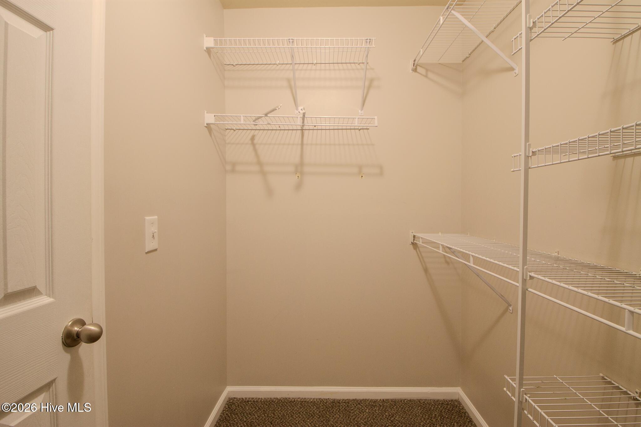 100522073 | Photo 20