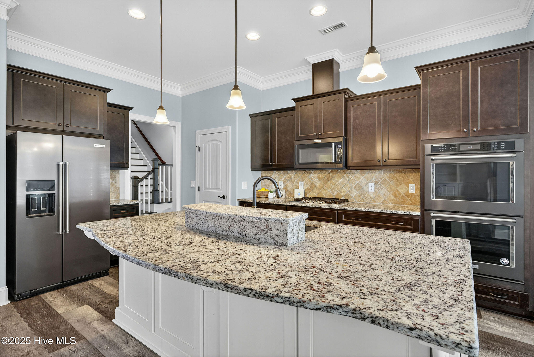 100512498 | Photo 25