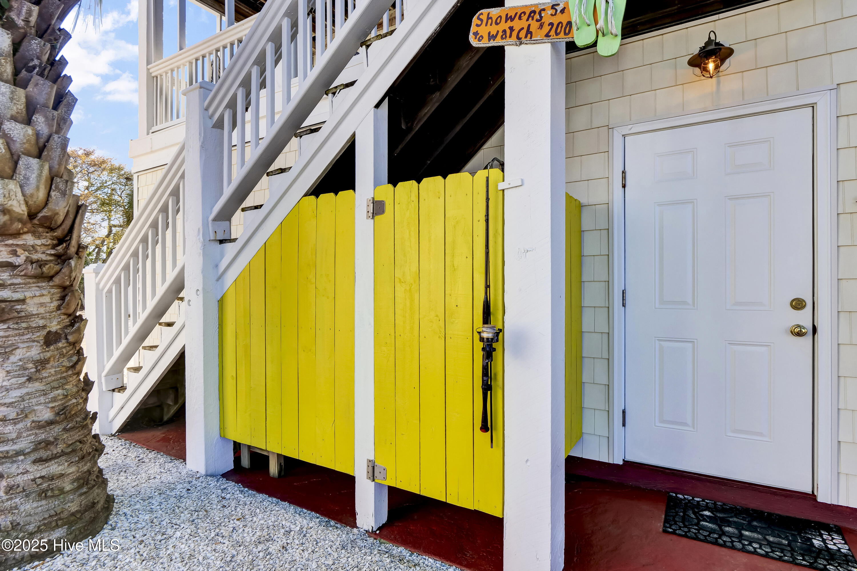 100497628 | Photo 53