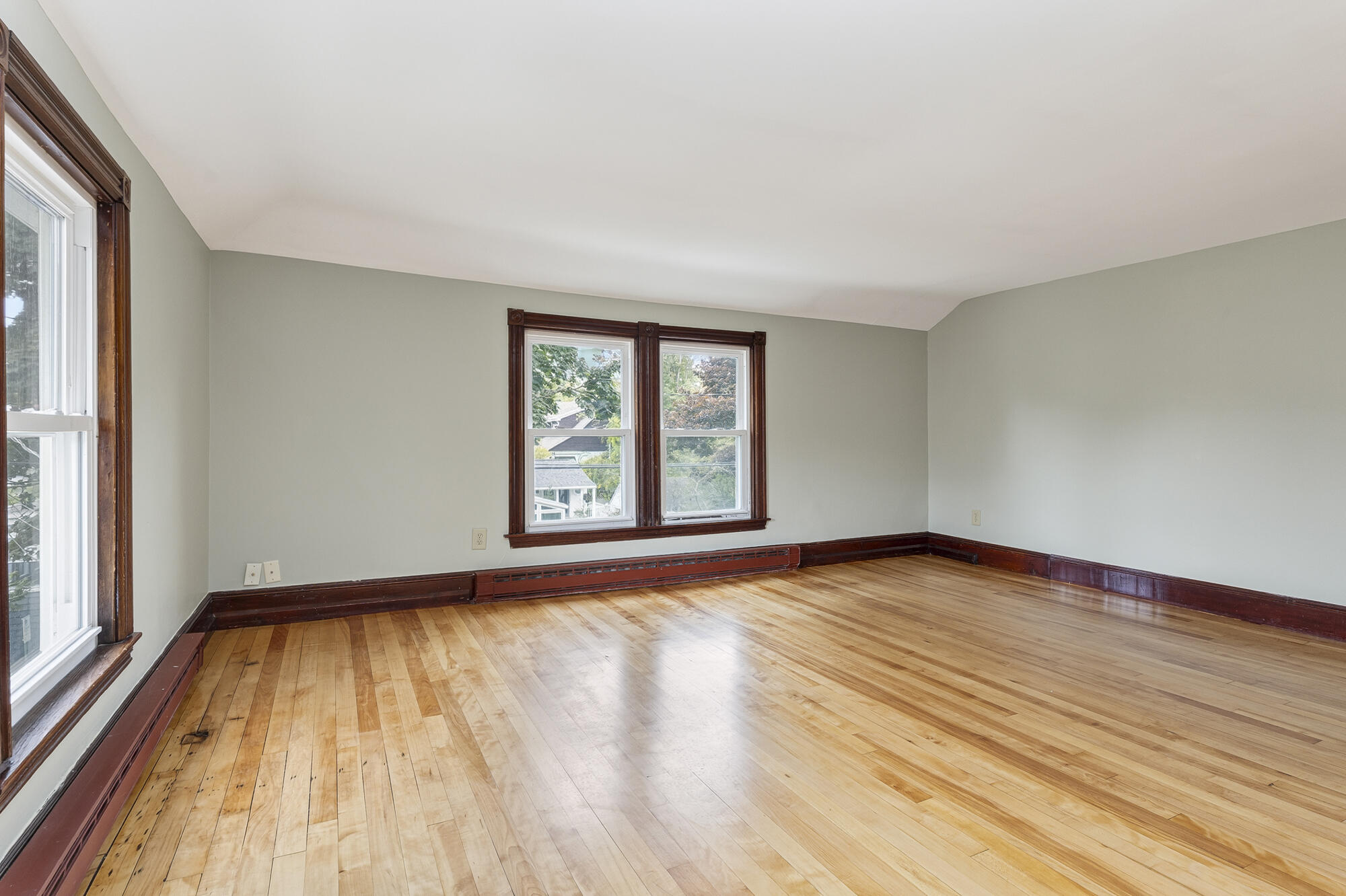 44 Warren Avenue, Cape Elizabeth, ME 04107 Unit #2