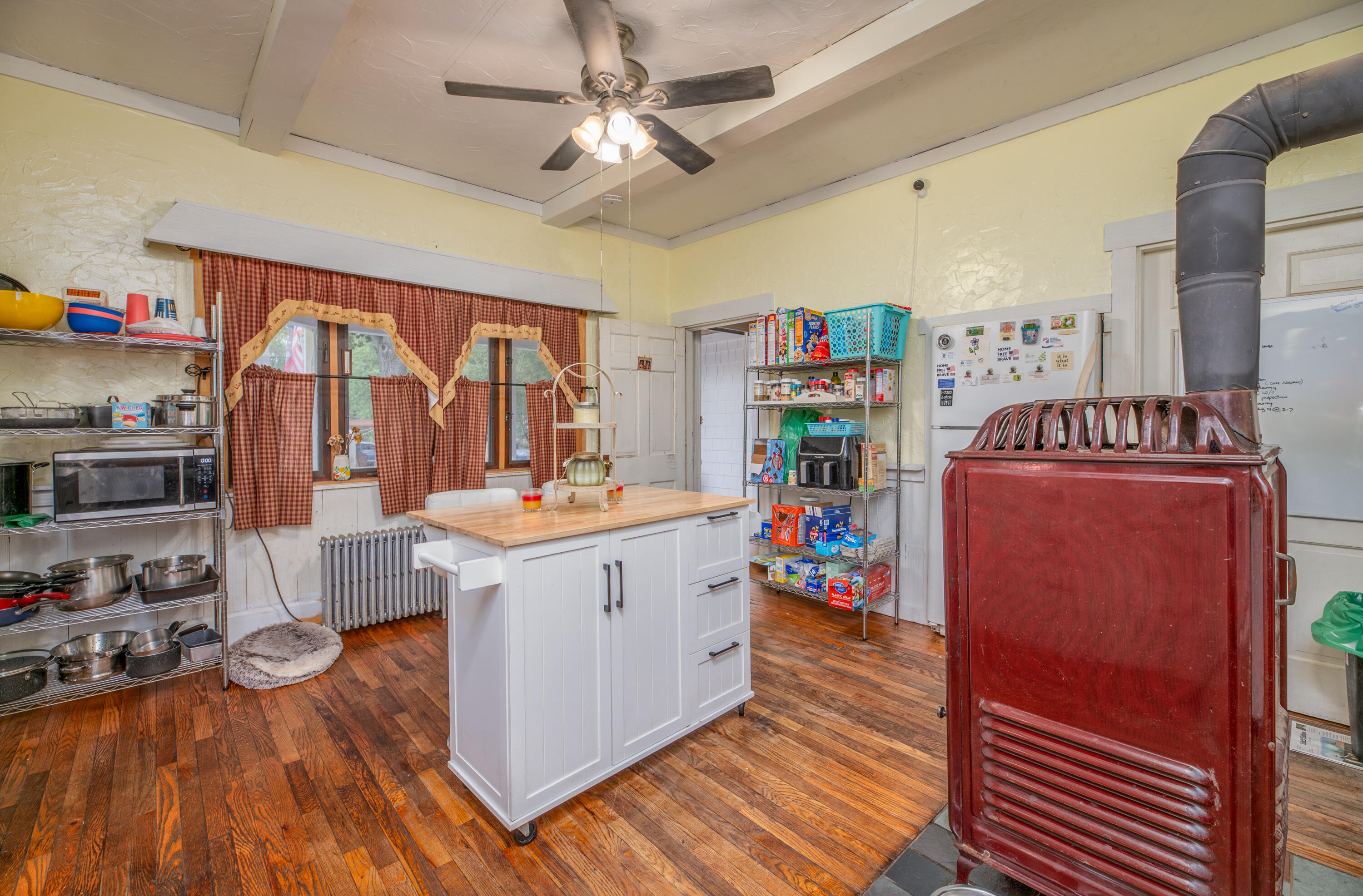 140 Hartland Avenue, Pittsfield, ME, 04967