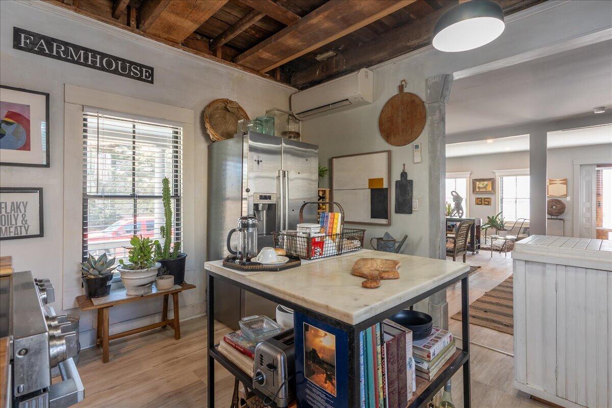 17 Mountain Street, Camden, ME, 04843