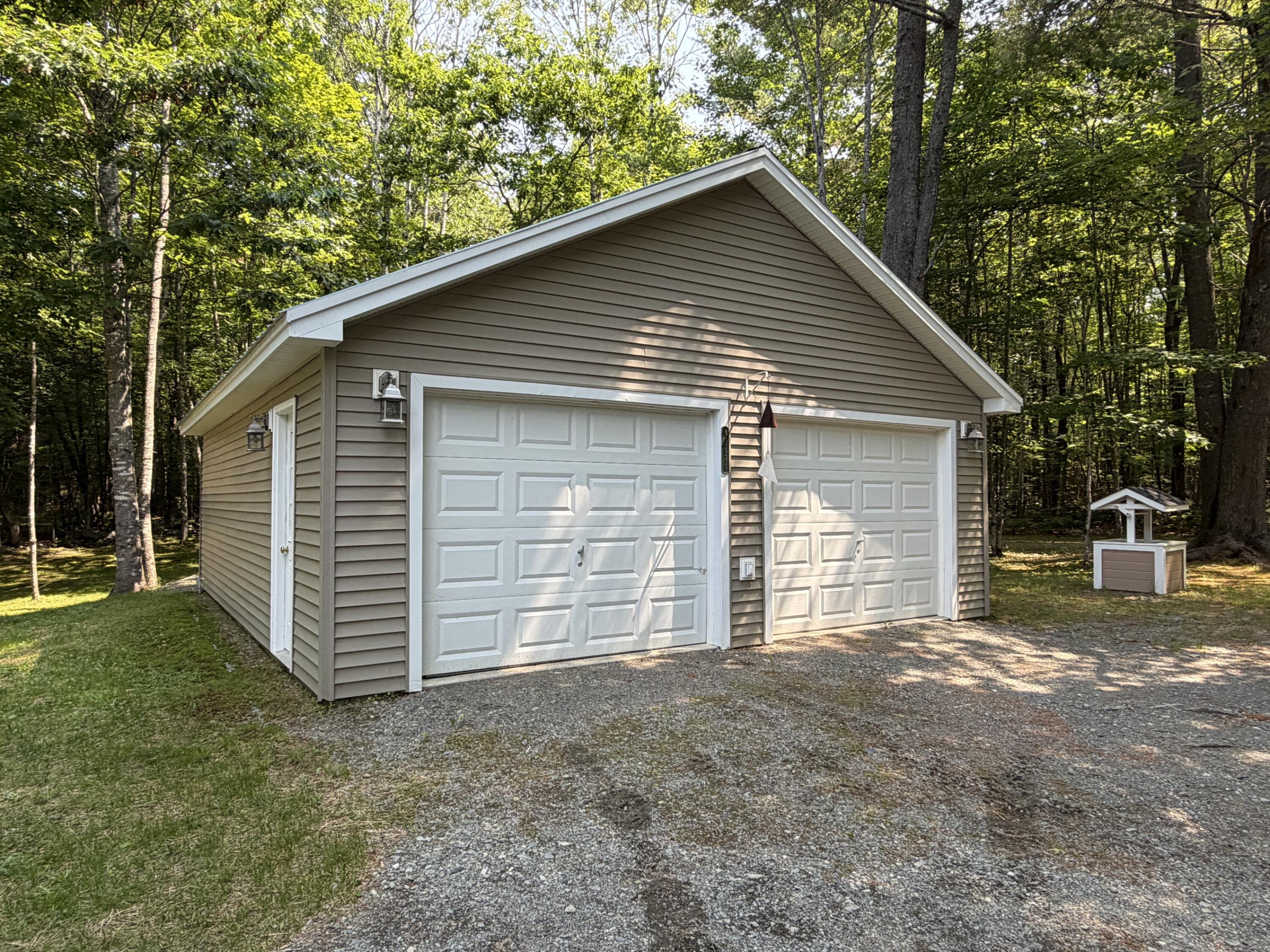 3 Loon Lane, Abbot, ME 04406 25