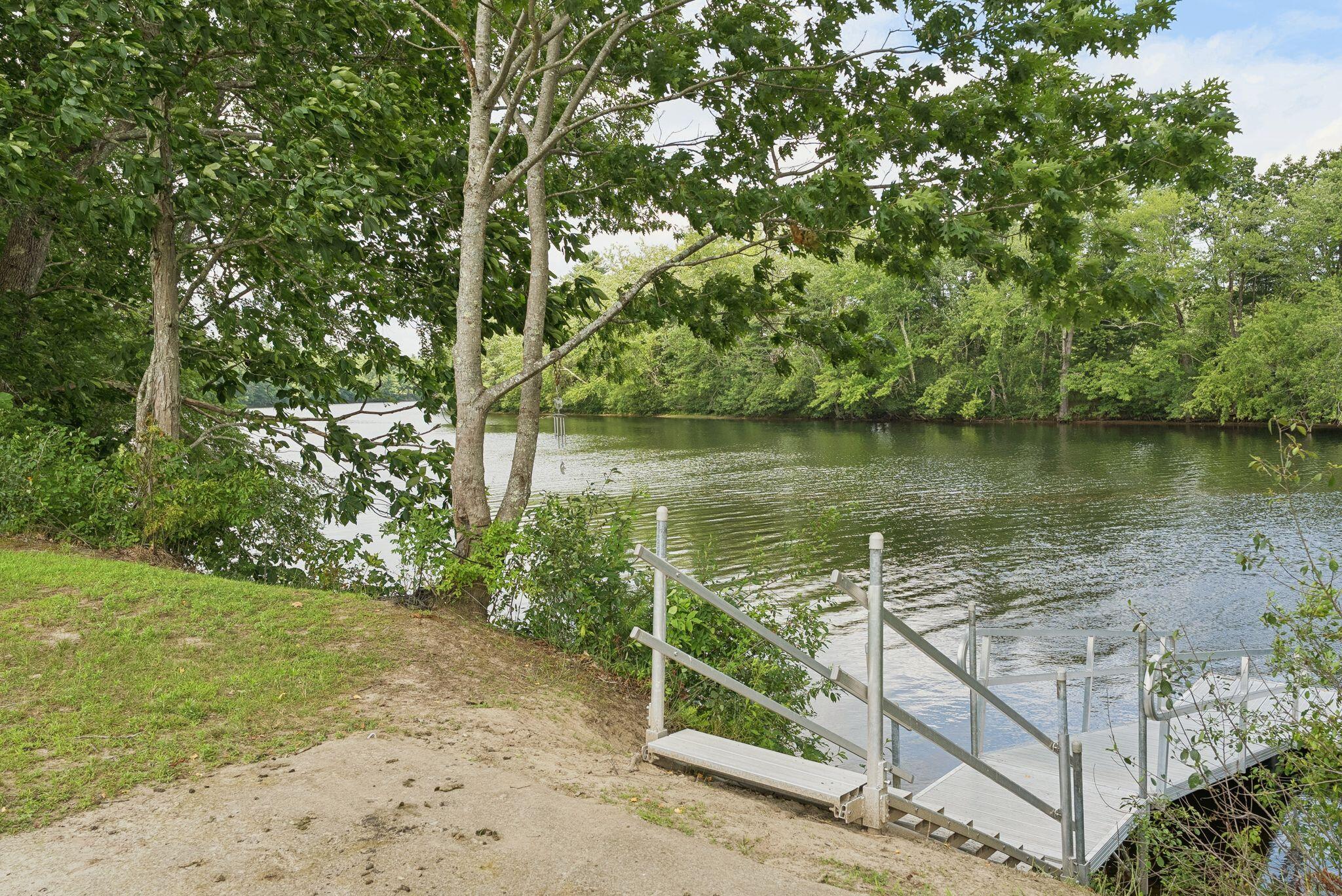 305 River Road, Hollis, ME, 04042