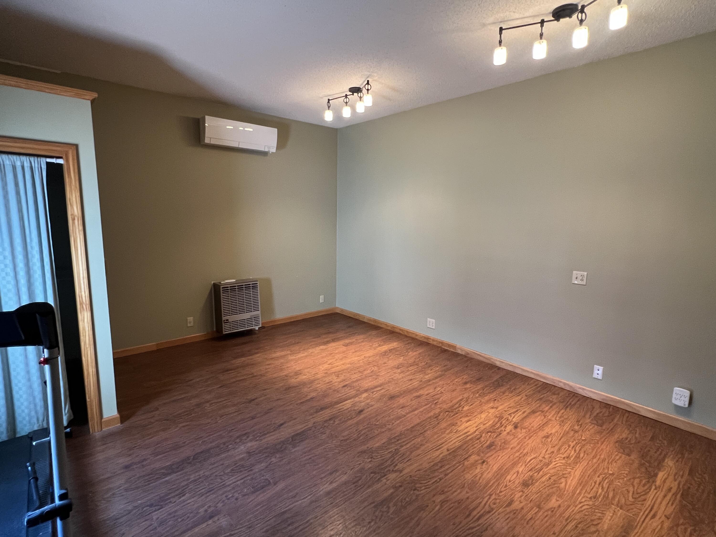 36 Main Street, Oakland, ME, 04963