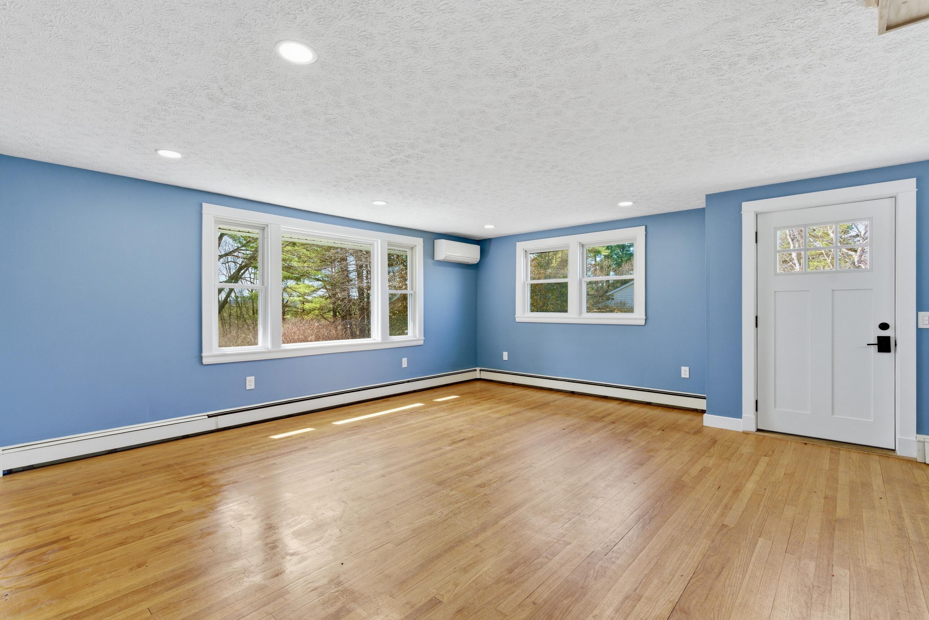 7 Sunset View Street, Gray, ME, 04039