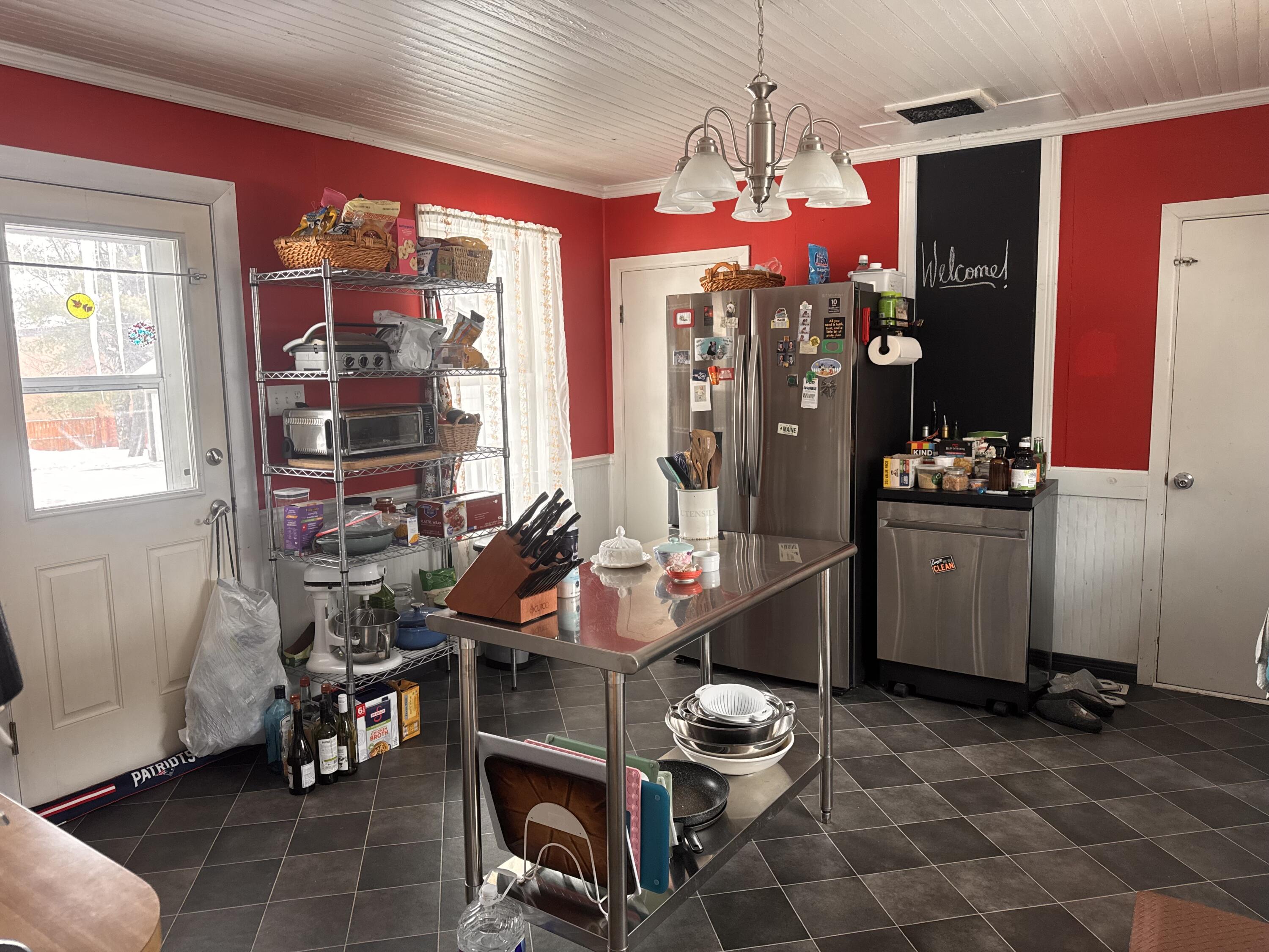 21 Thomas Avenue, Caribou, ME, 04736