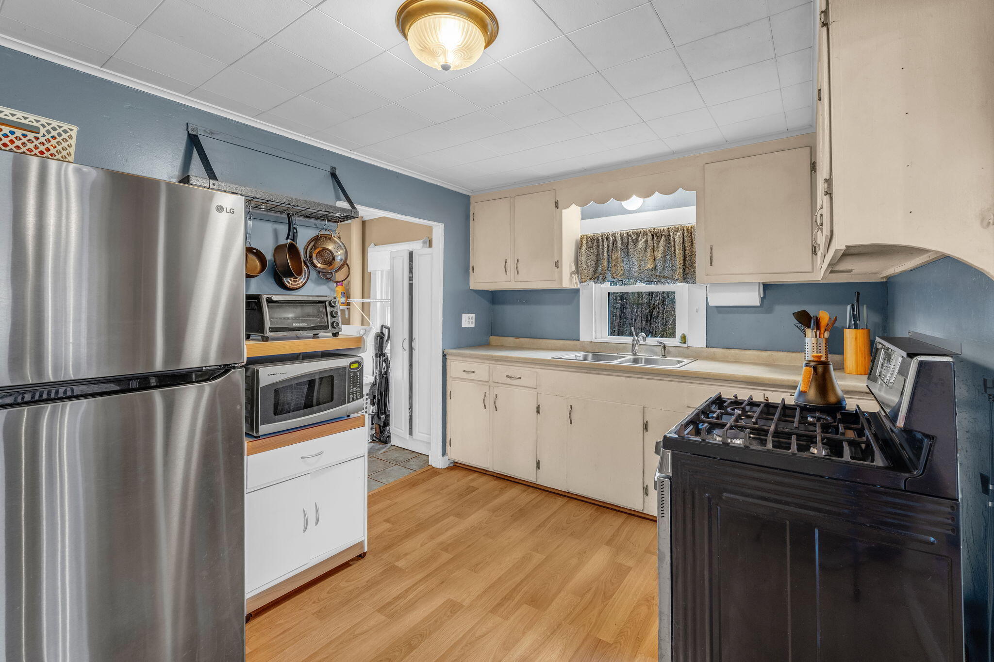400 Hotel Road, Auburn, ME, 04210