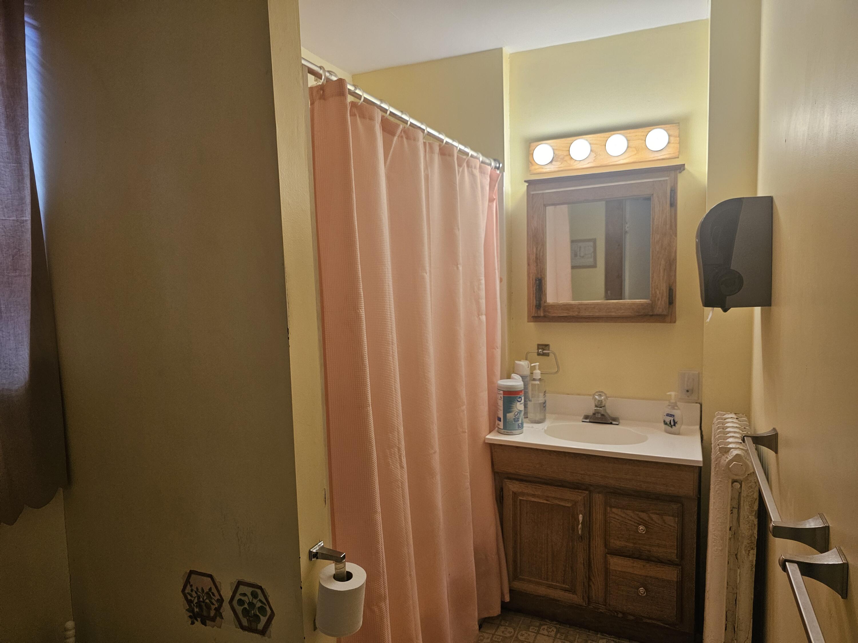 101 Elm Street, Lewiston, ME 04240 First floor Full bathroom