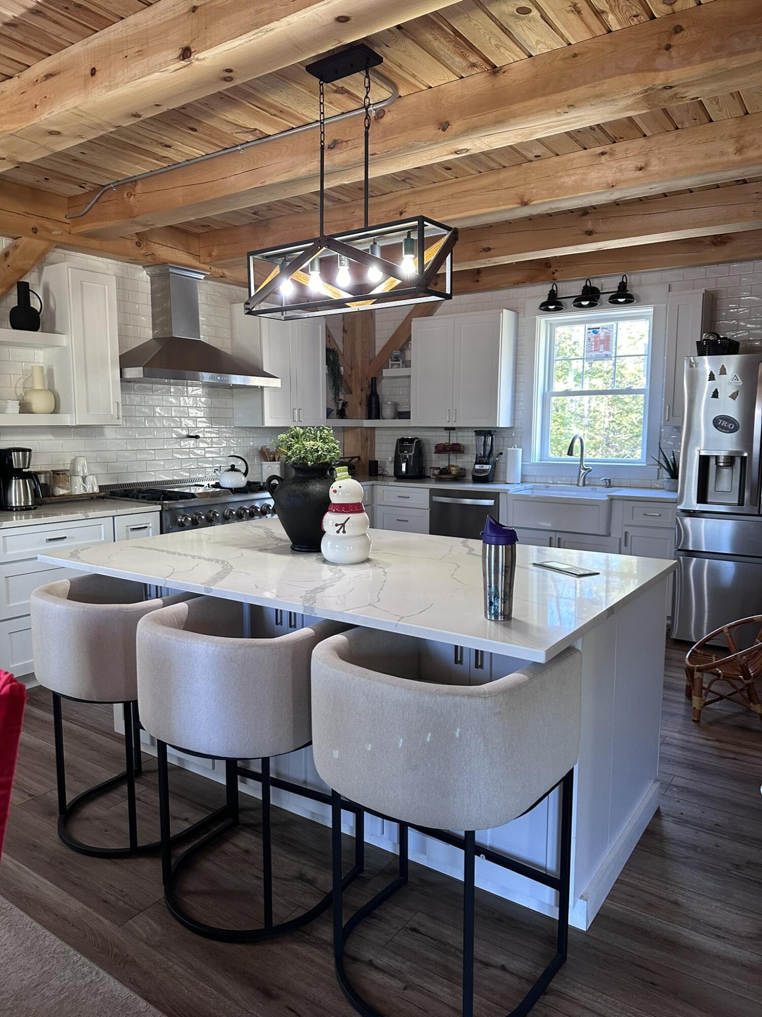 34 Wrong Road, Naples, ME, 04055