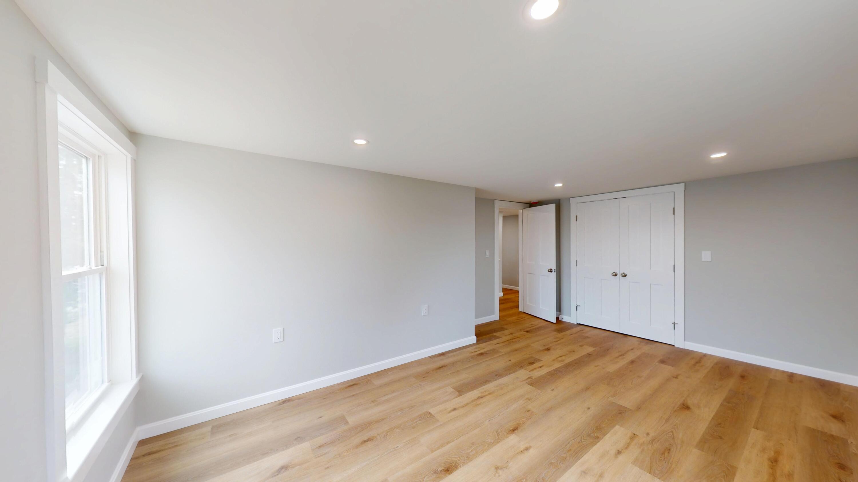 38 River Road, Howland, ME, 04448