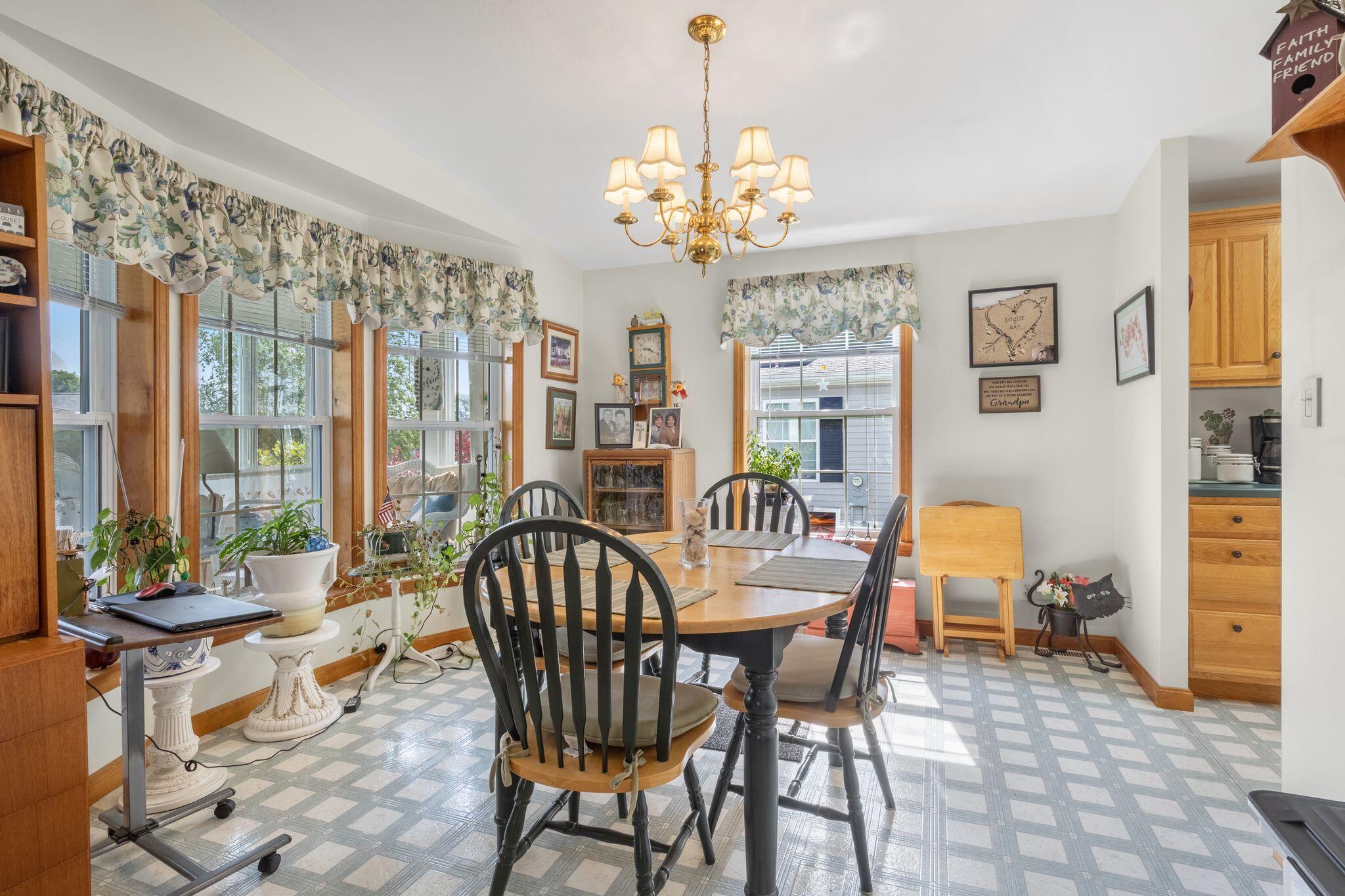 56_Brookside_Cir_028