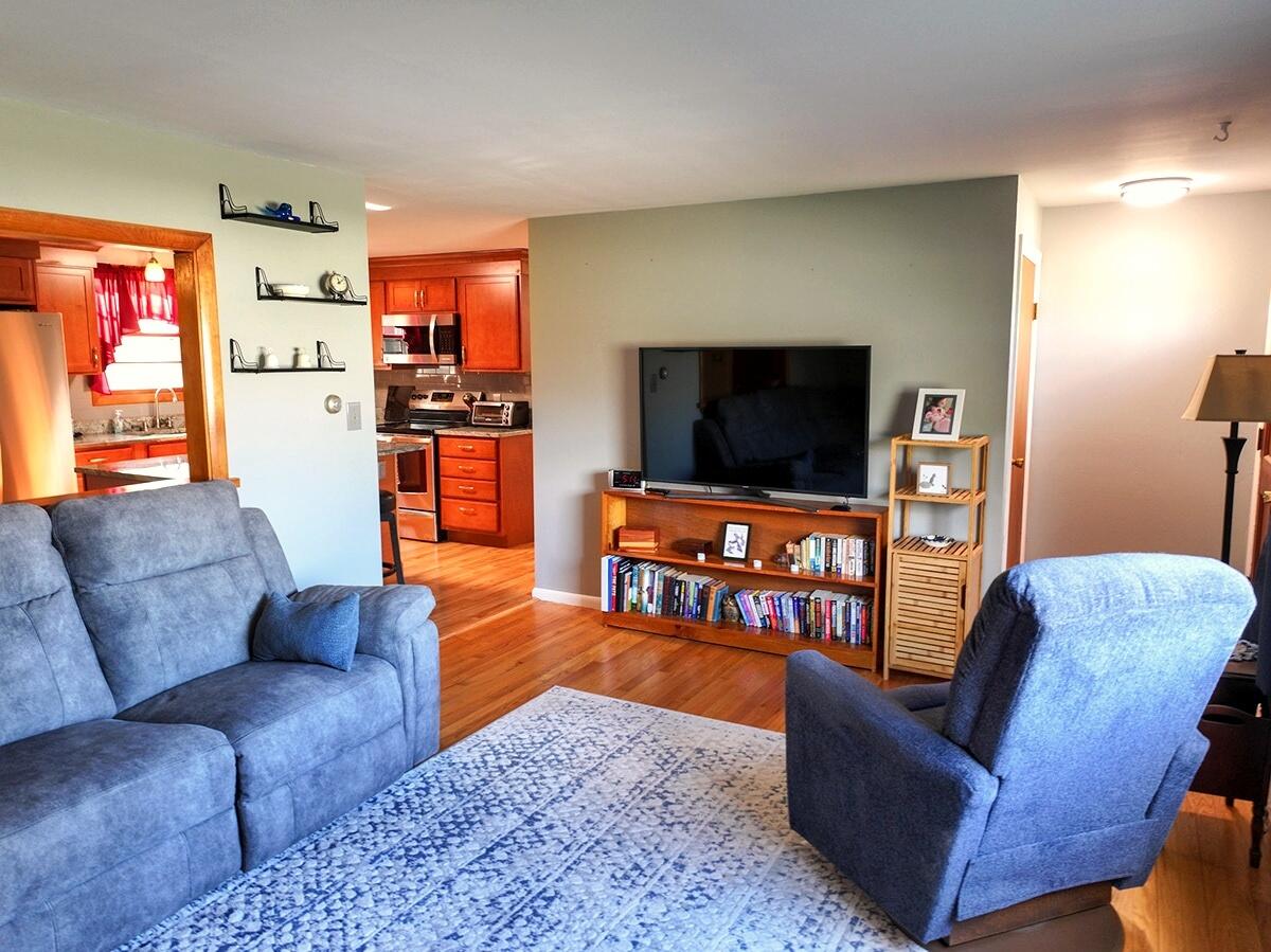 32 Lawn Avenue, Gorham, ME, 04038