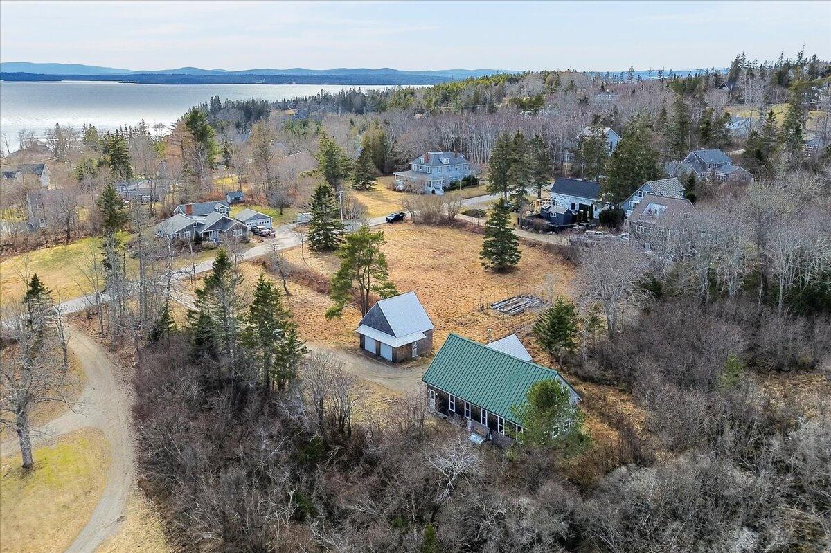 21 La Tour Street, Castine, ME, 04421
