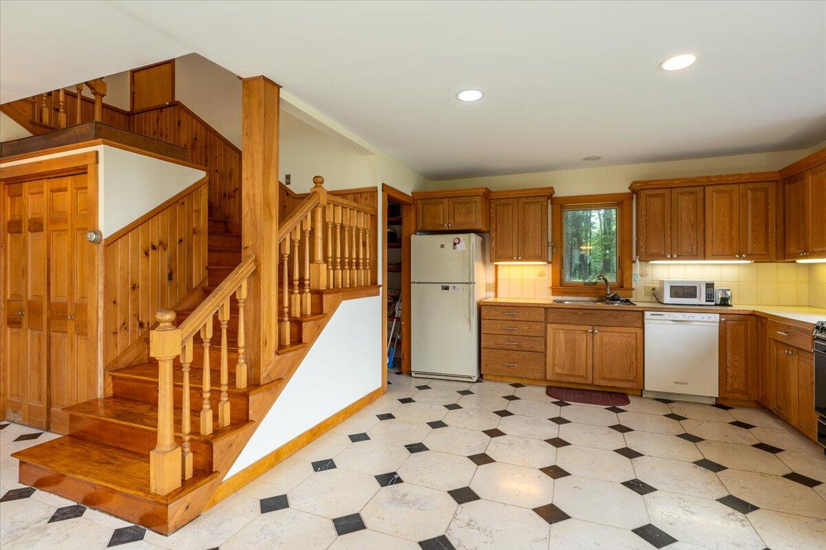 391 Main Road, Islesboro, ME, 04848