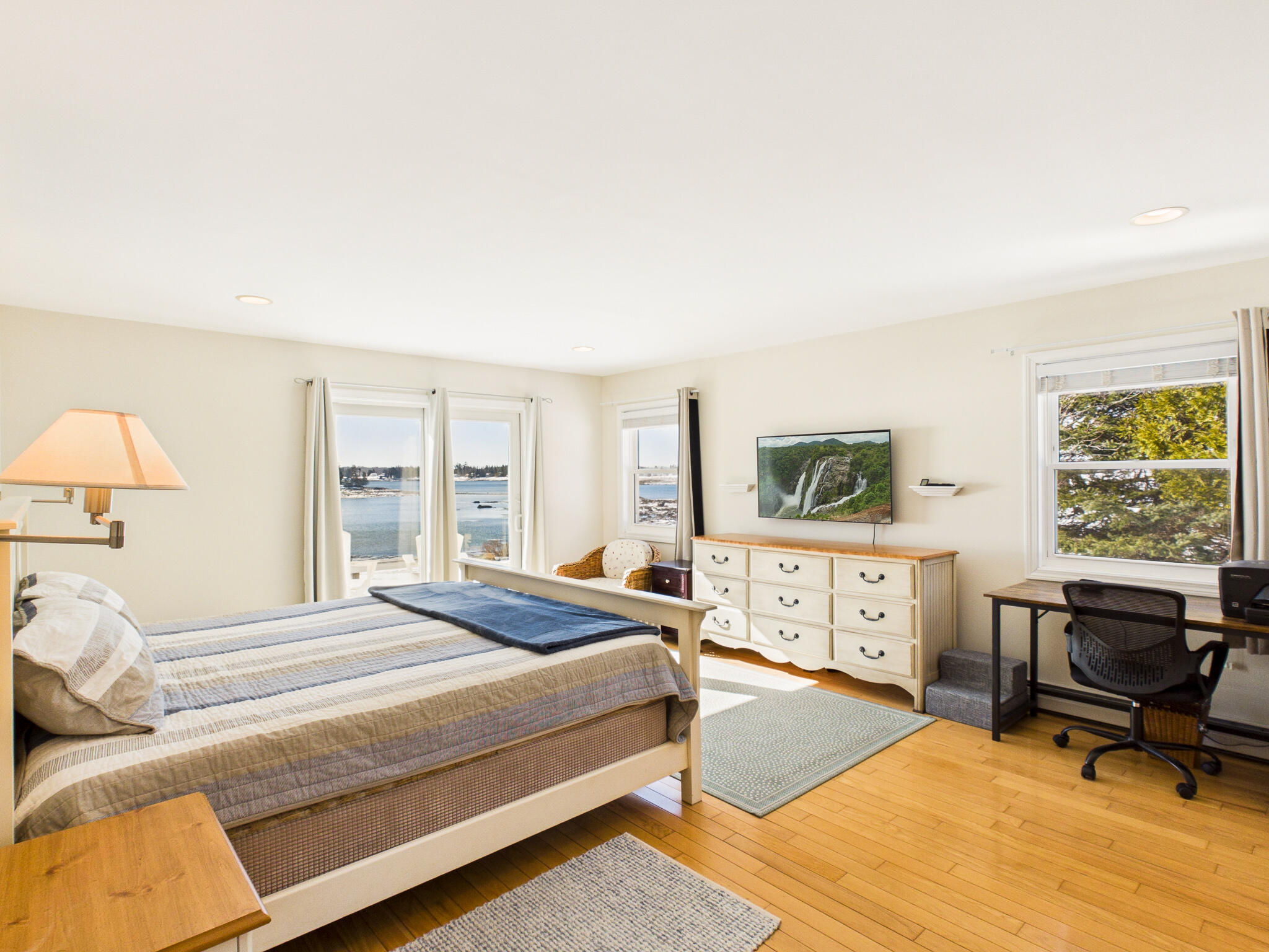 1 Mussel Ridge Lane, Owls Head, ME, 04854