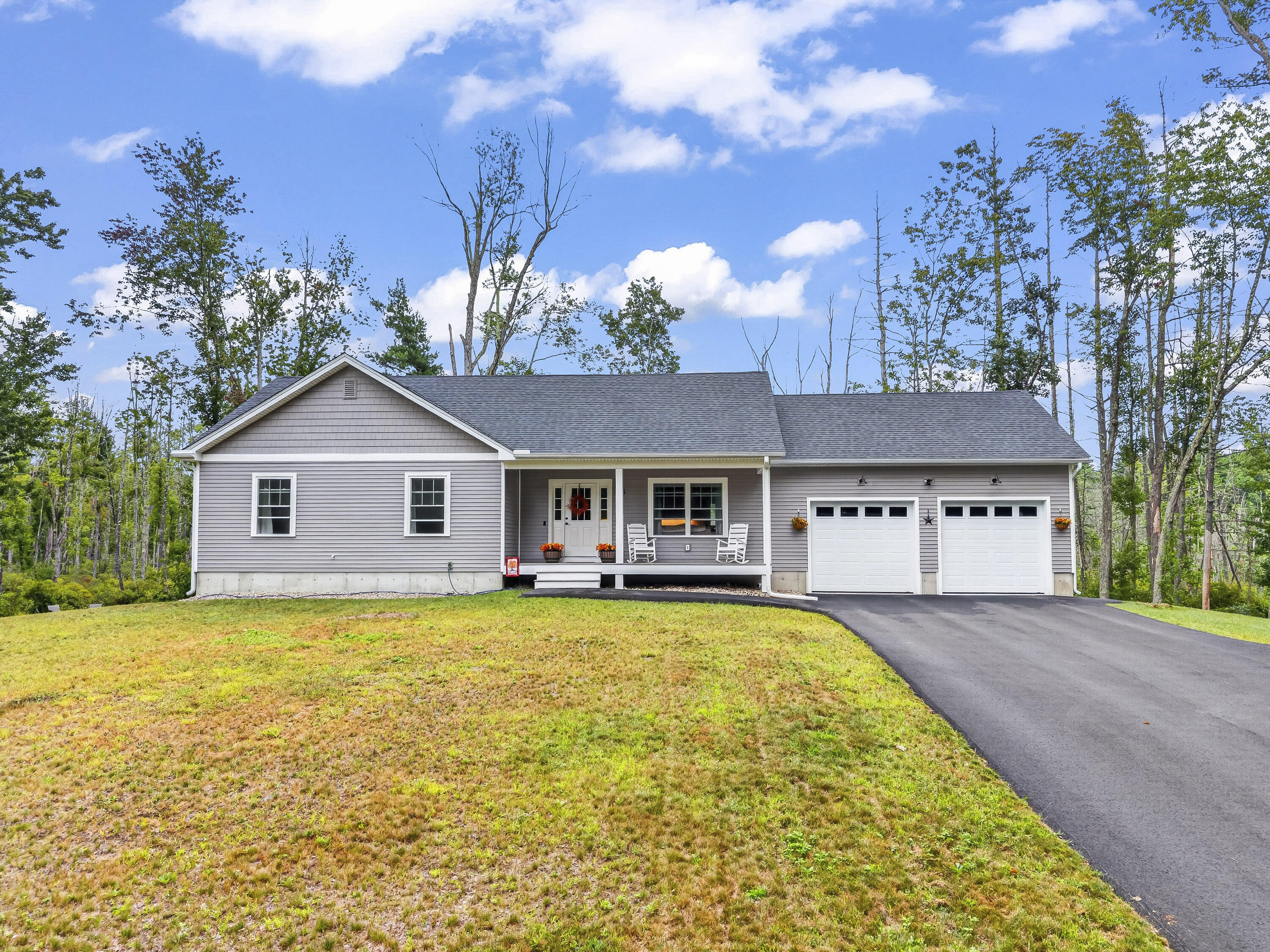 Photo of 106 Westview Drive Sanford ME 04073