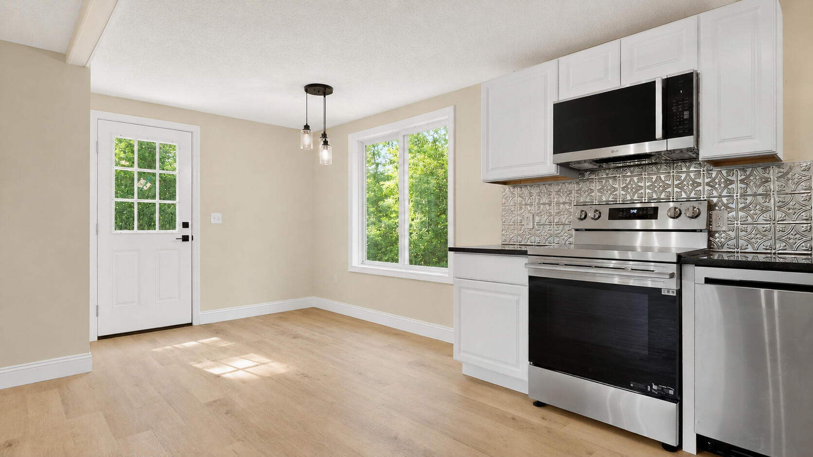 152 Blake Road, Standish, ME 04084 152 BLAKE ROAD STANDISH MAINE (5)