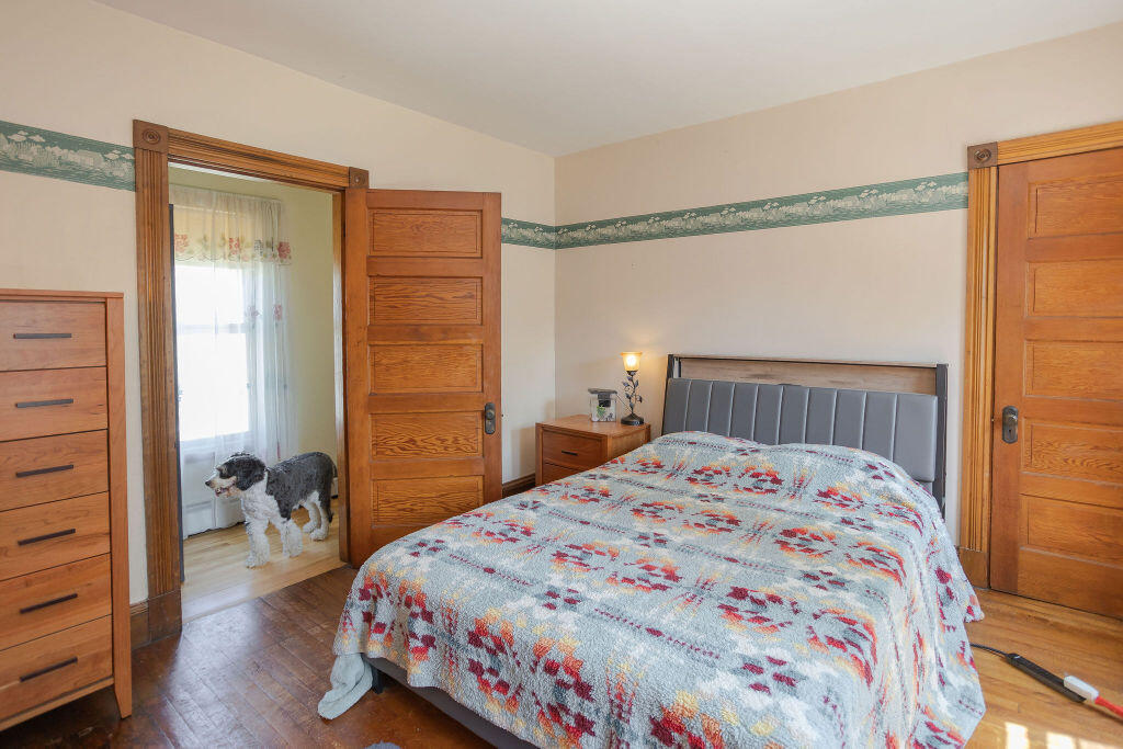 72 Main Street, Peru, ME, 04290