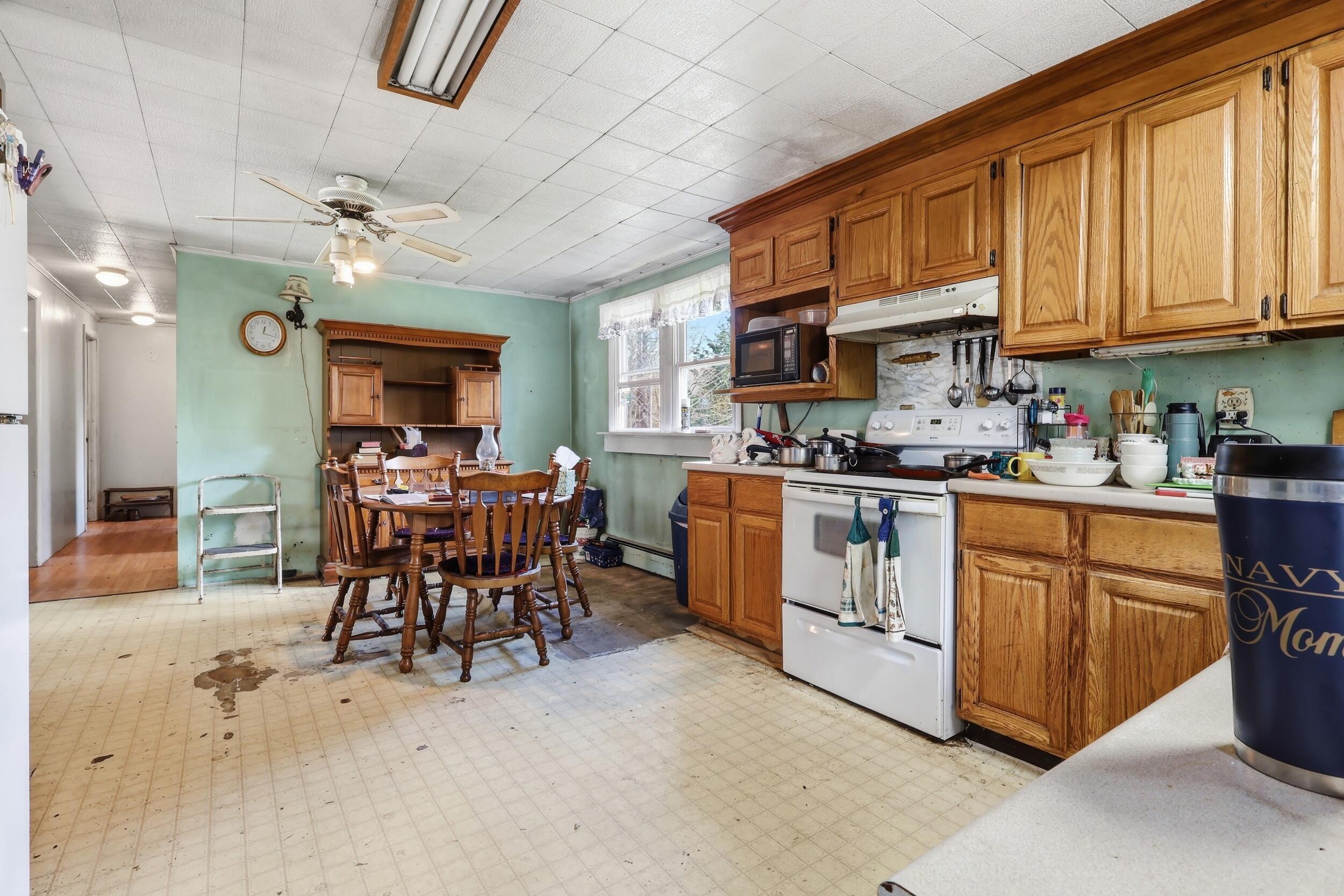 392 Elm Street, Mechanic Falls, ME, 04256