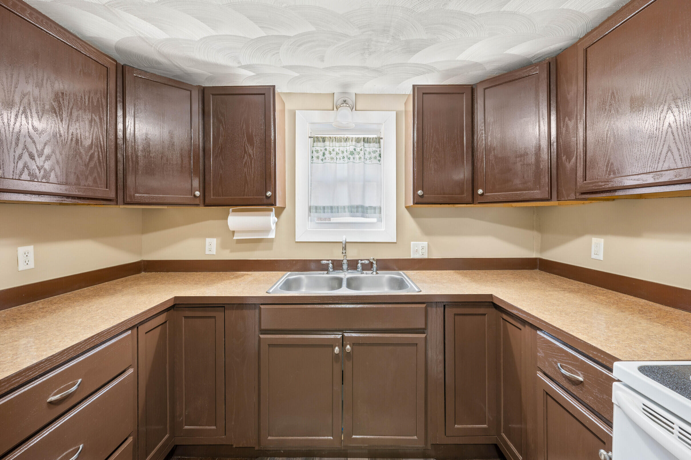 15 Jefferson Street, Augusta, ME, 04330