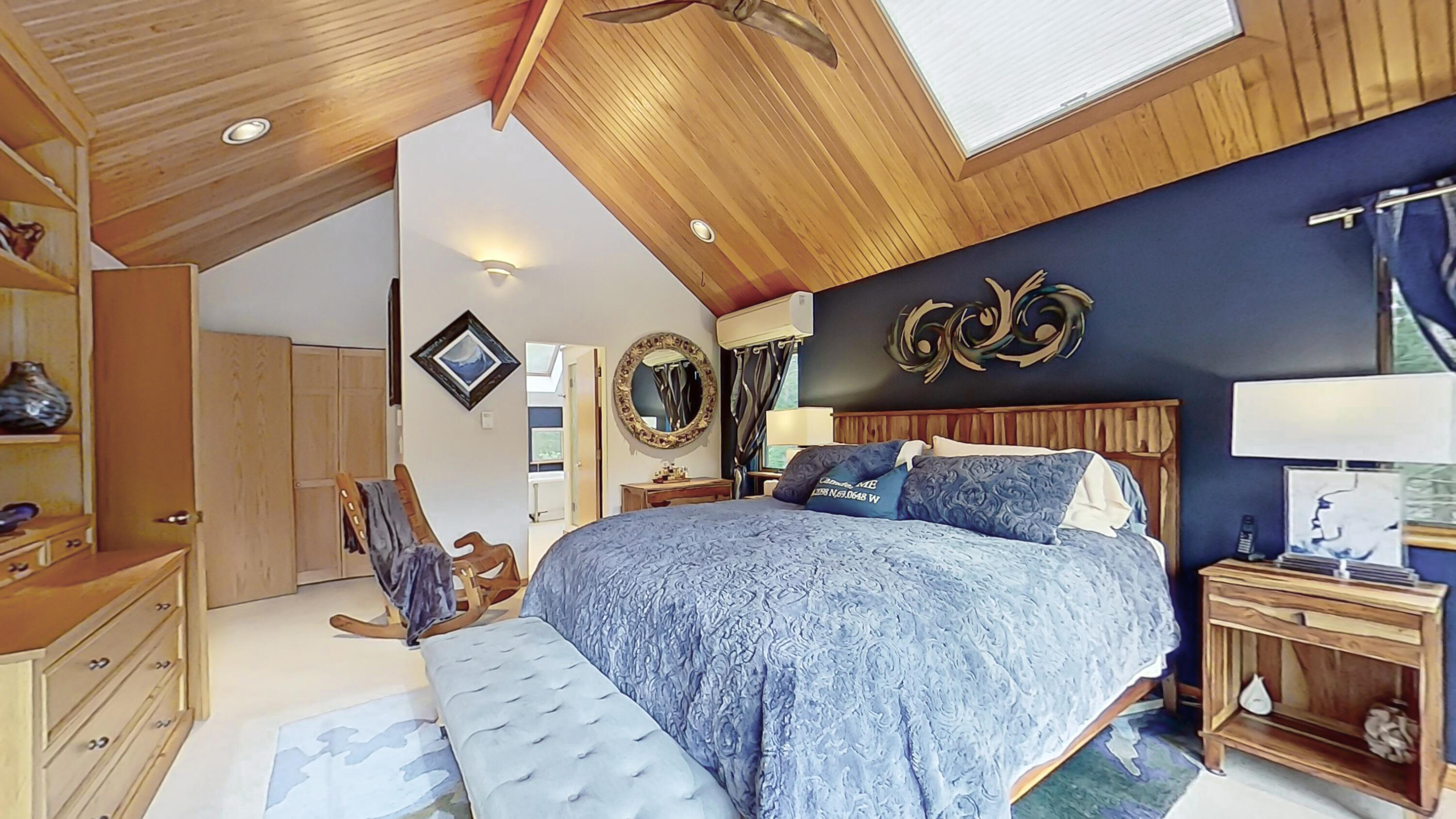 291 Molyneaux Road, Camden, ME, 04843