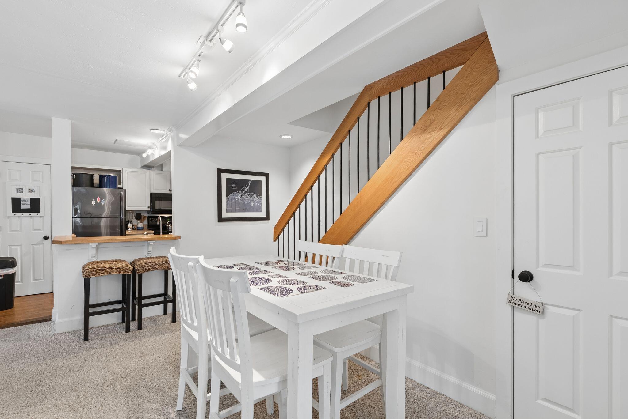 8 Woodland Avenue, #3, Kennebunk, ME 04043 31_DSC09031