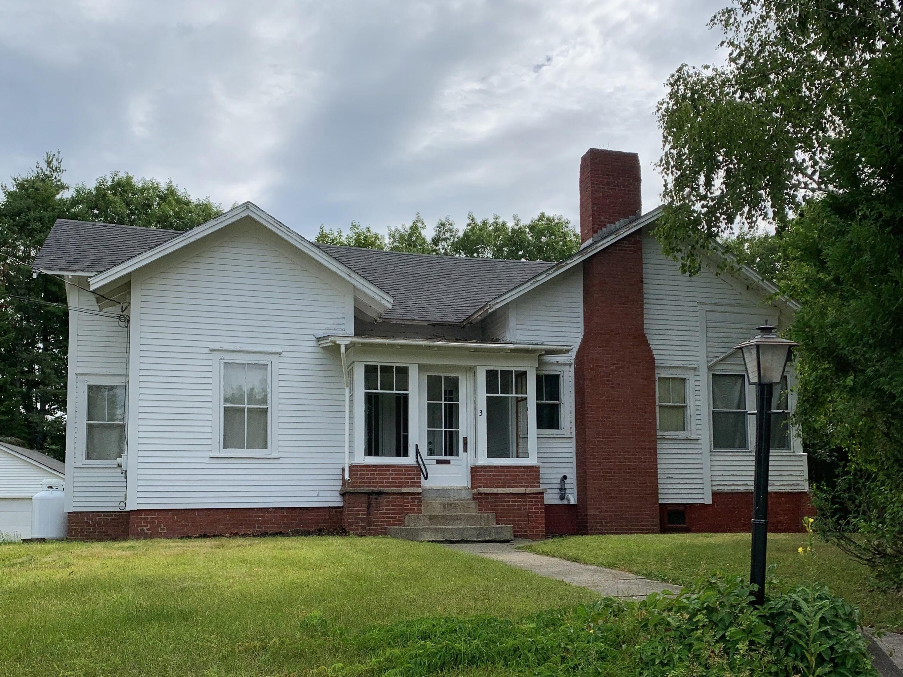 Photo of 3 School Street Skowhegan ME 04976